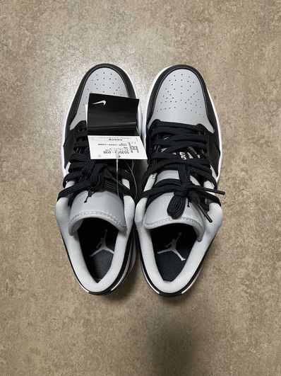 NIKE AIR JORDAN 1 LOW "BLACK/LIGHT SMOKE GREY"