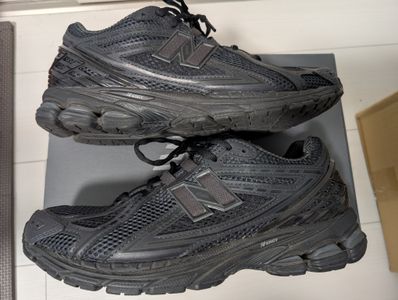 COMME des GARCONS HOMME × New Balance 1906R "Black"