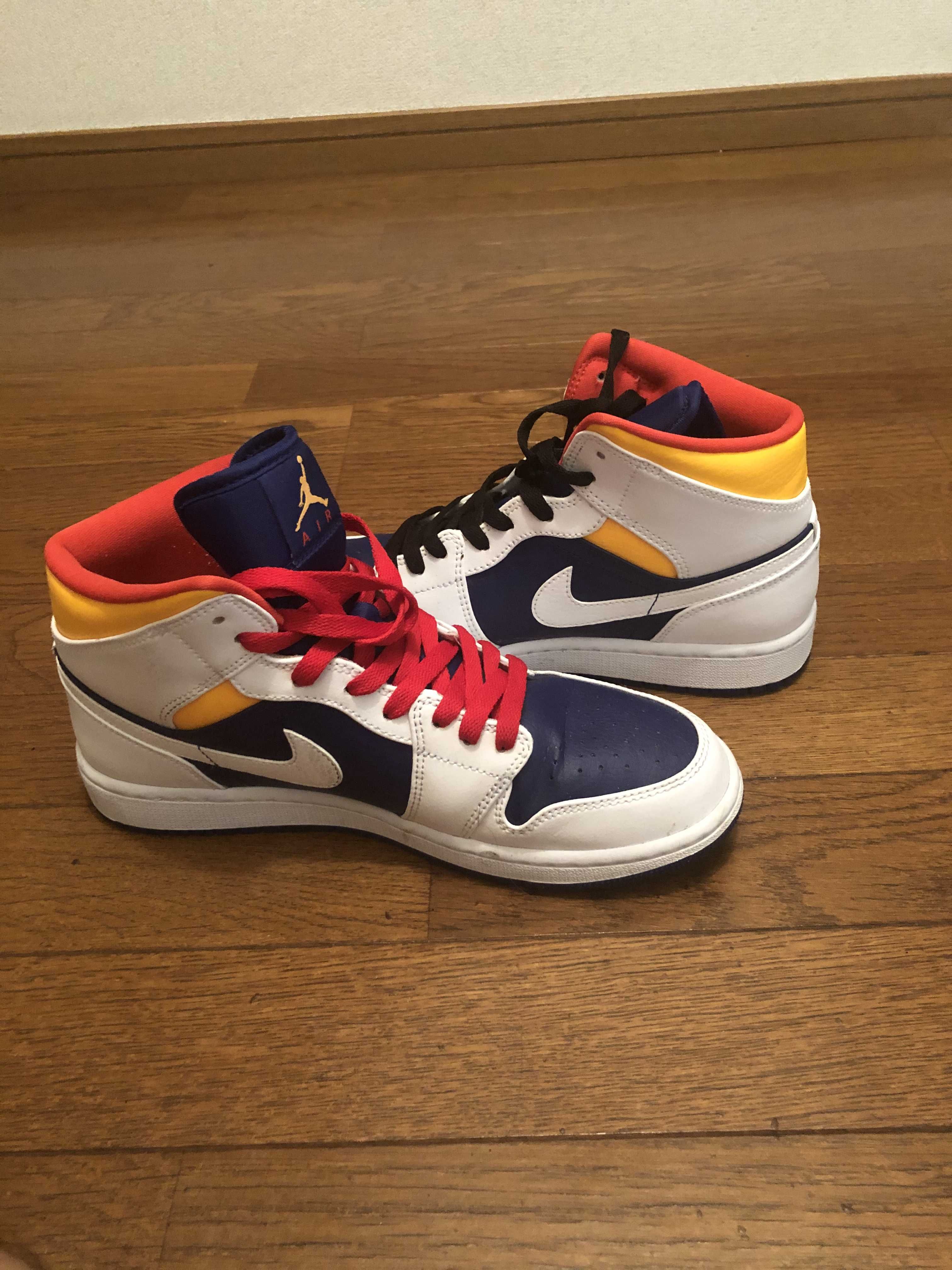 NIKE AIR JORDAN 1 MID "WHITE/NAVY/YELLOW"