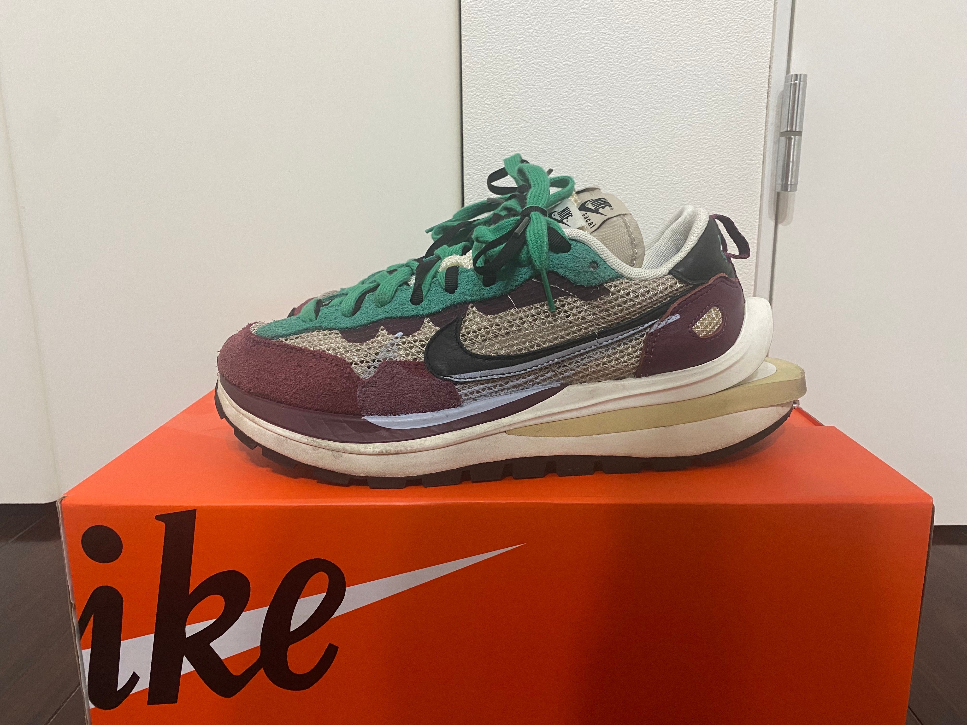 sacai × Nike Vapor Waffle "String/Red/Green"