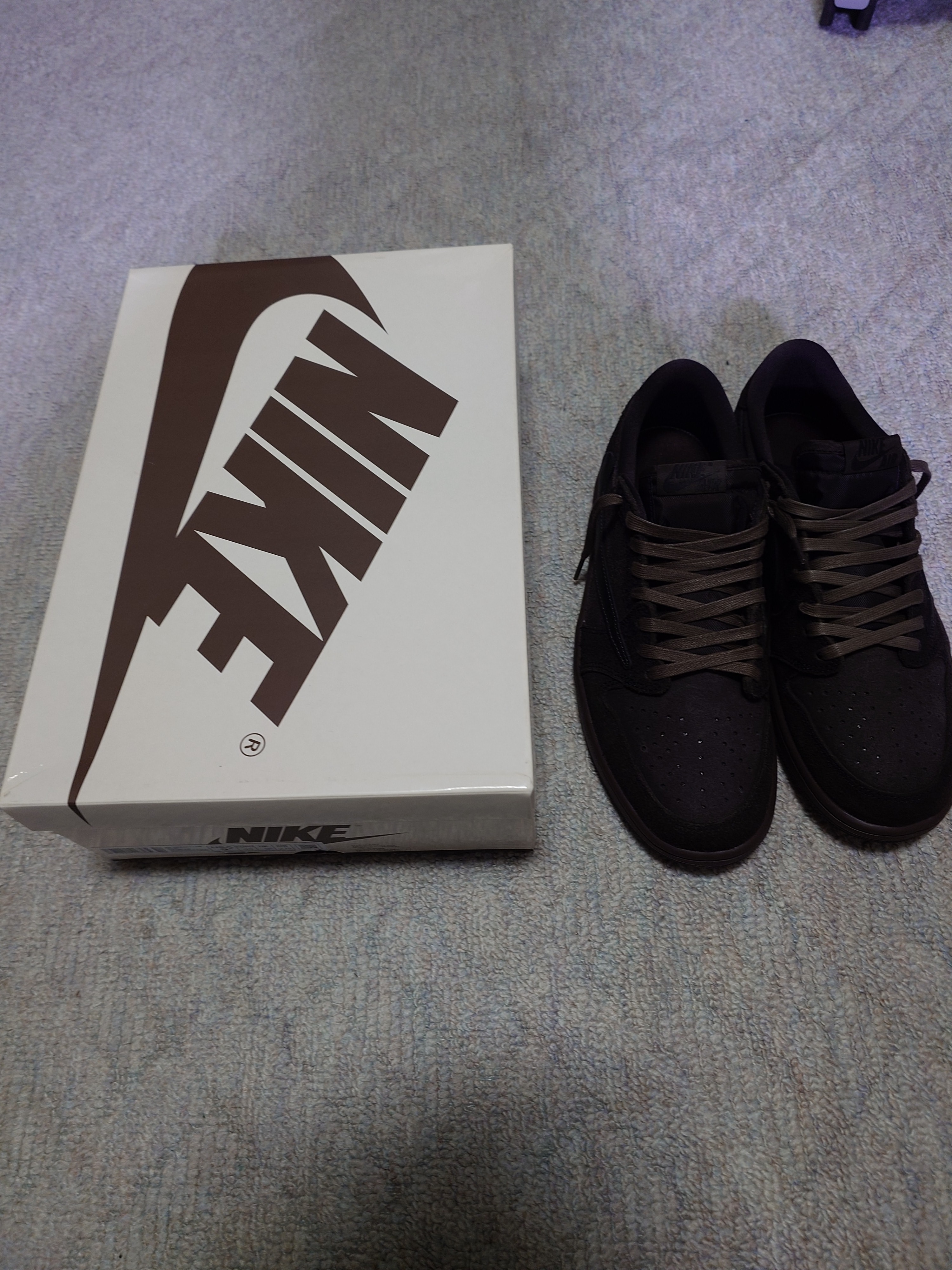 Travis Scott × Nike Air Jordan 1 Low OG SP "Velvet Brown and Dark Mocha"