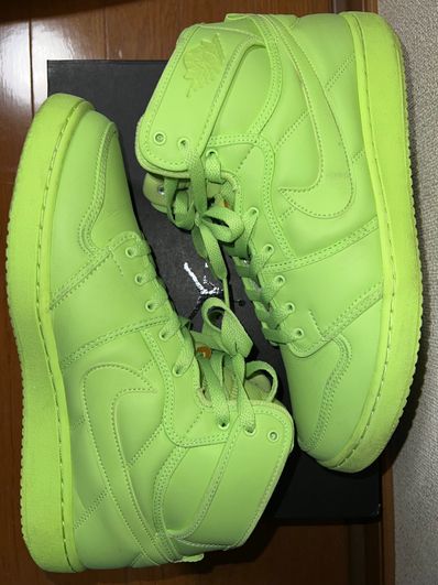 Billie Eilish × Nike Women's Air Jordan 1 High KO "Volt"