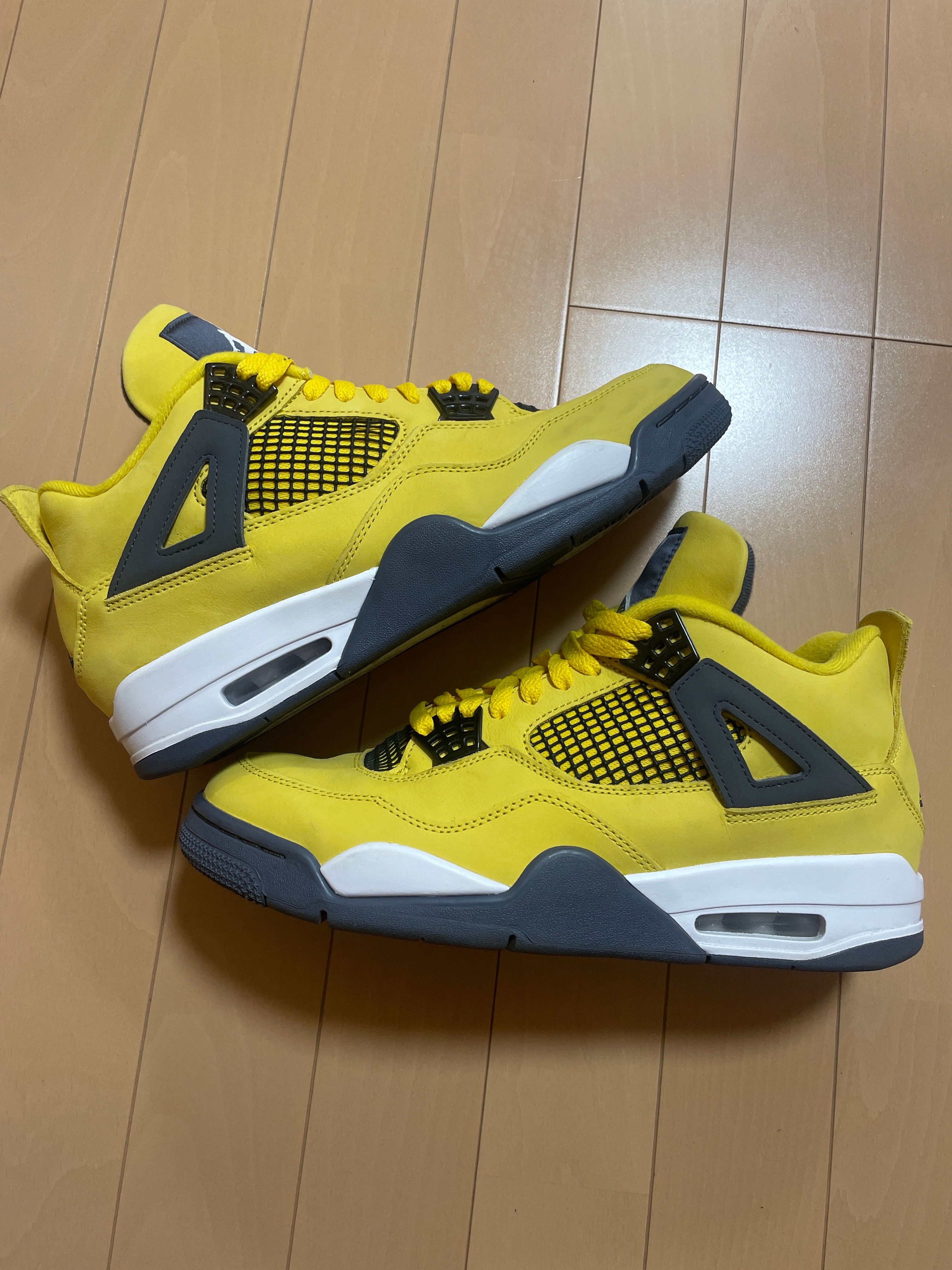 Nike Air Jordan 4 "Tour Yellow"