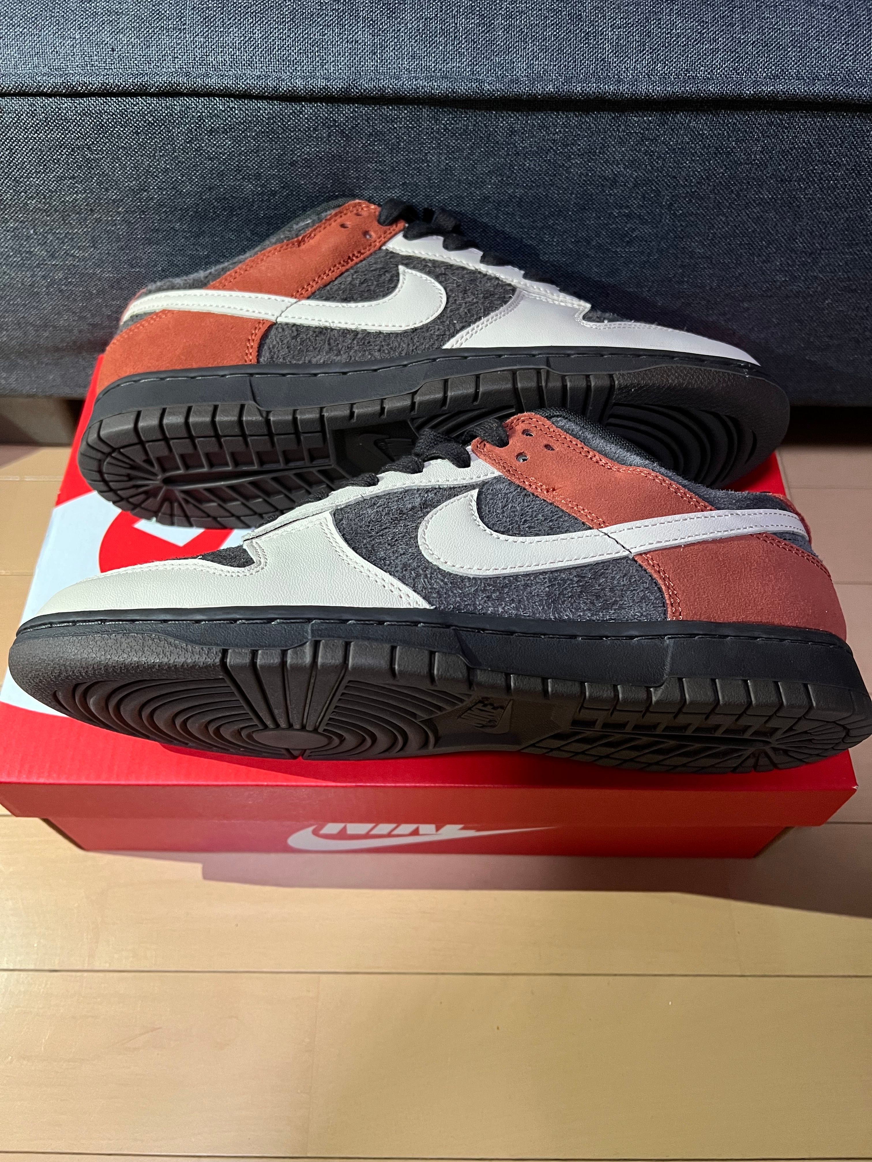 Nike Dunk Low "Red Panda"