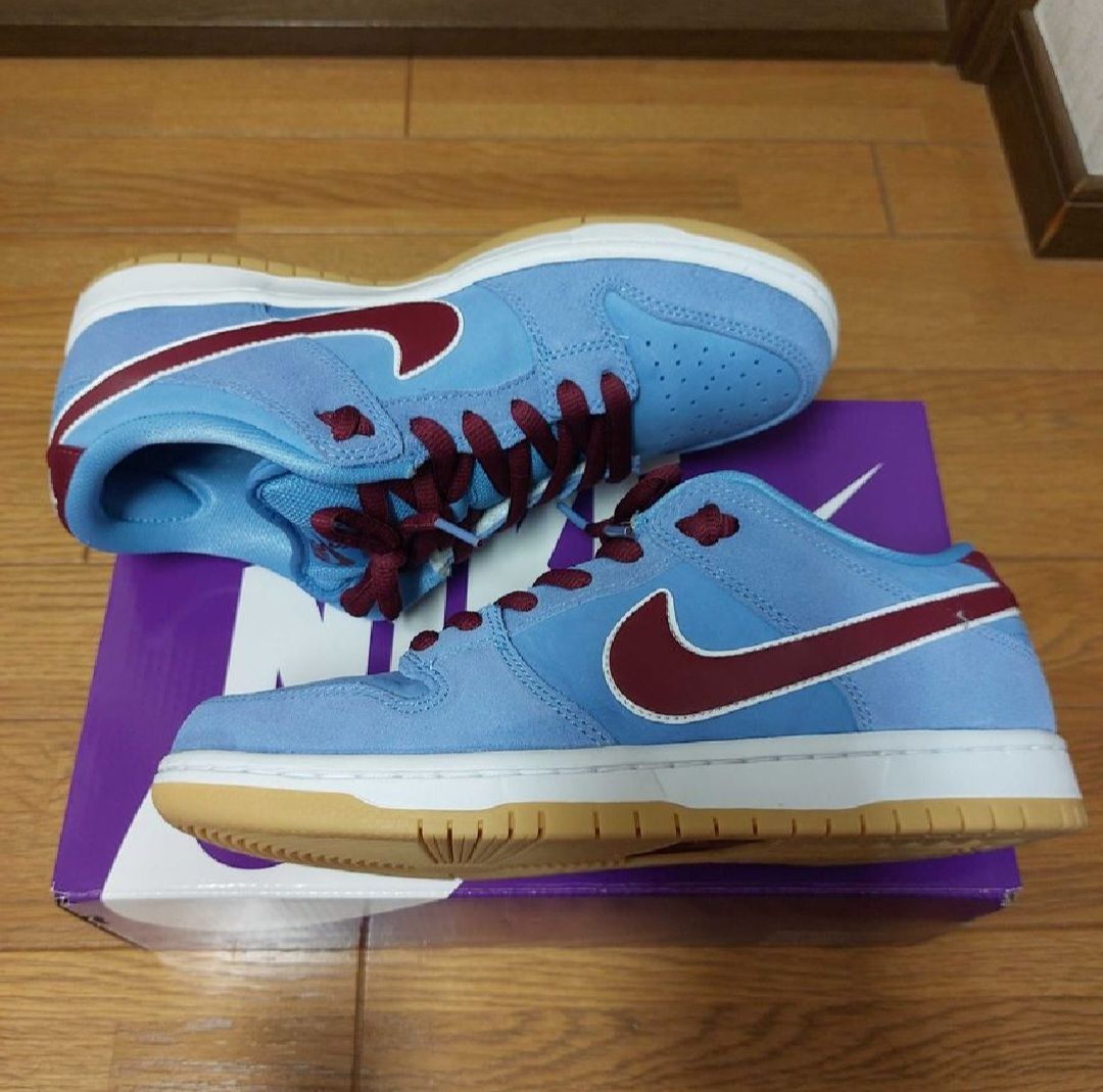 Nike SB Dunk Low Pro "Philadelphia Phillies/Valor Blue and Team Maroon"