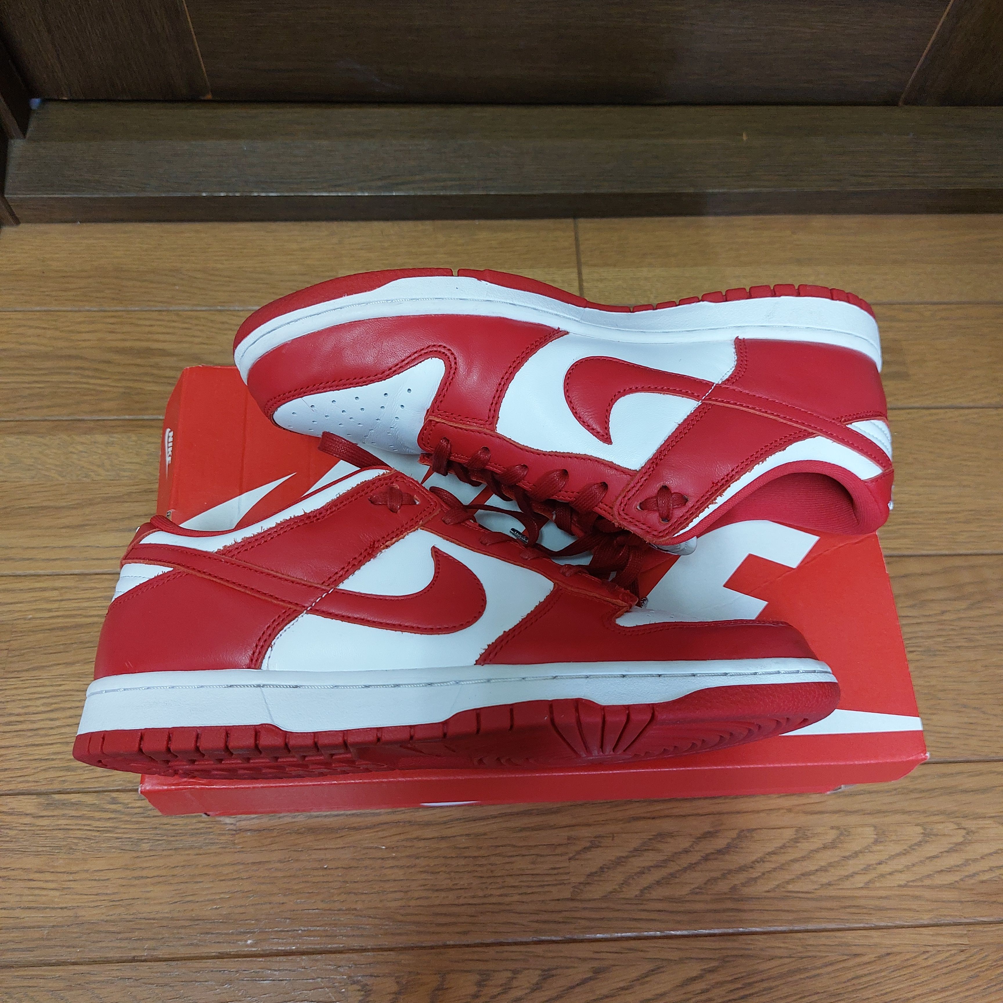 Nike Dunk Low SP "White and University Red"