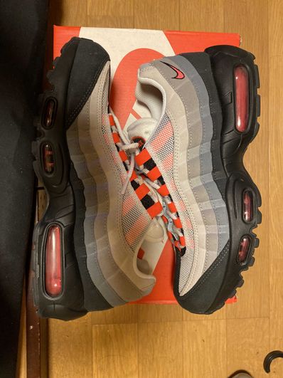 Nike Air Max 95 "White/Solar Red"
