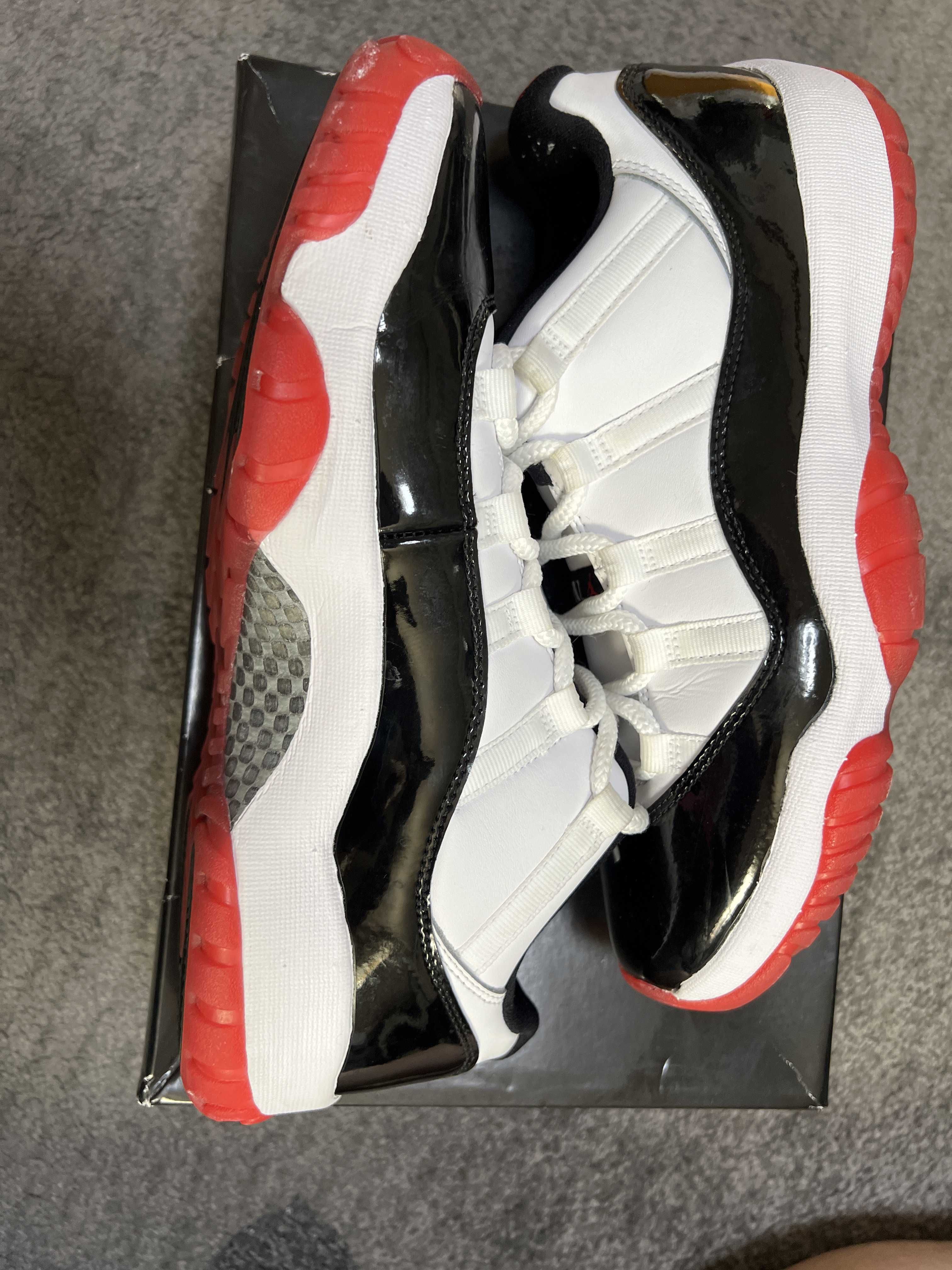 Nike Air Jordan 11 Low "Gym Red"