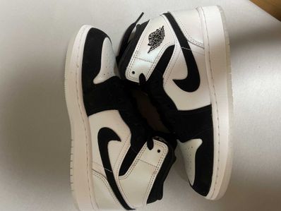 Nike GS Air Jordan 1 Mid "Omega/Black/White"