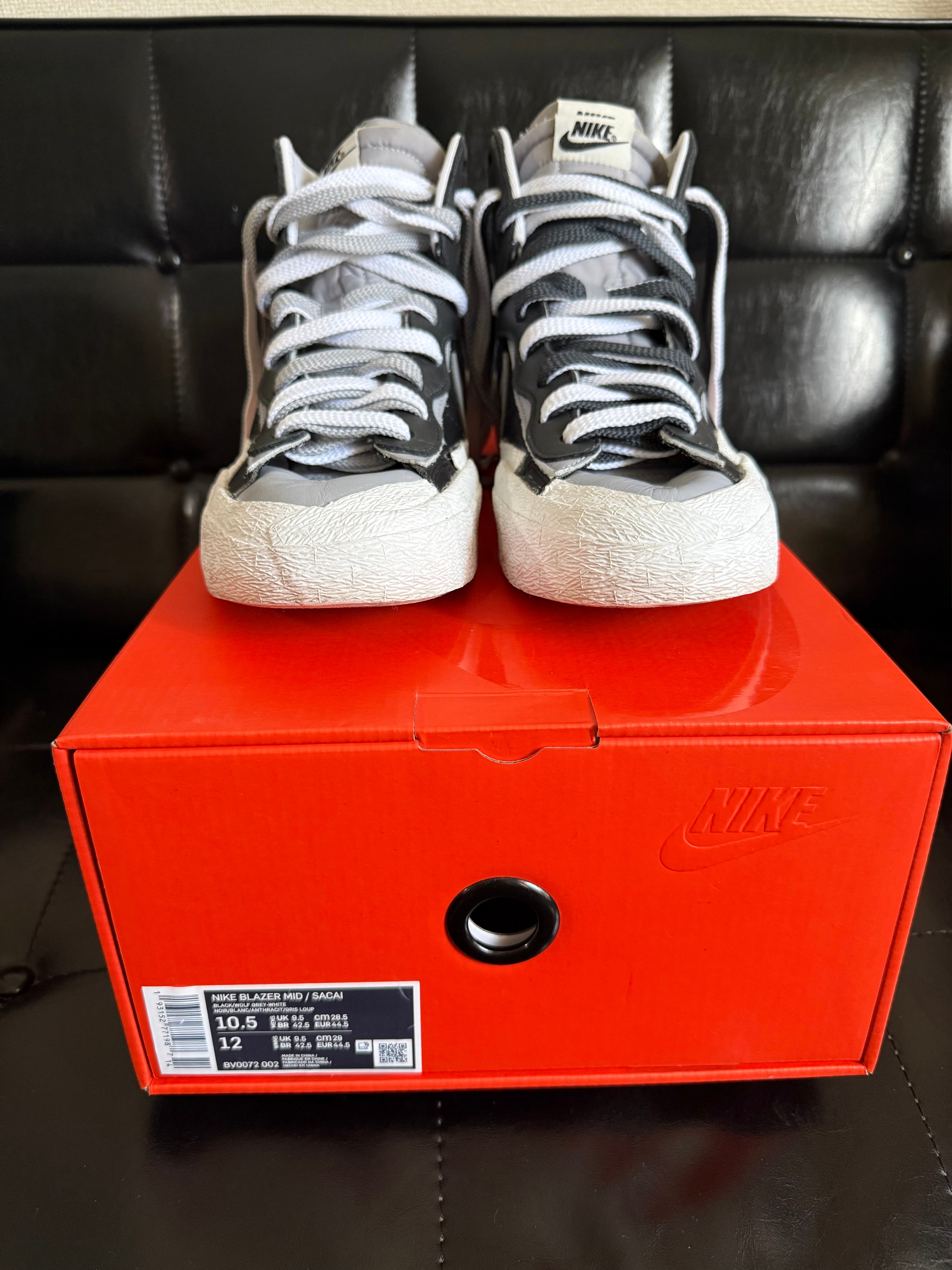 sacai × NIKE BLAZER MID "BLACK/WOLF GREY/WHITE"