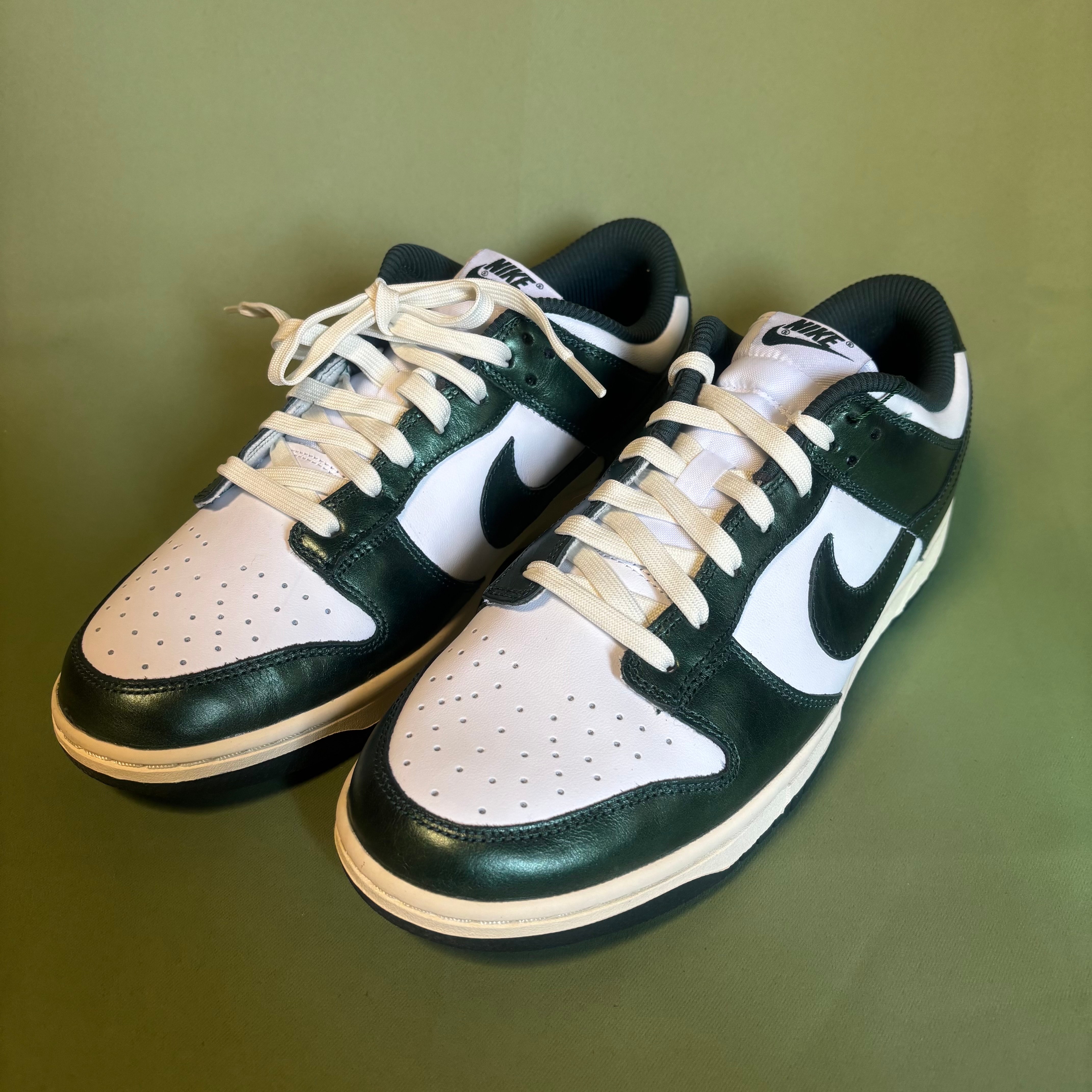 Nike Women's Dunk Low "Vintage Green"