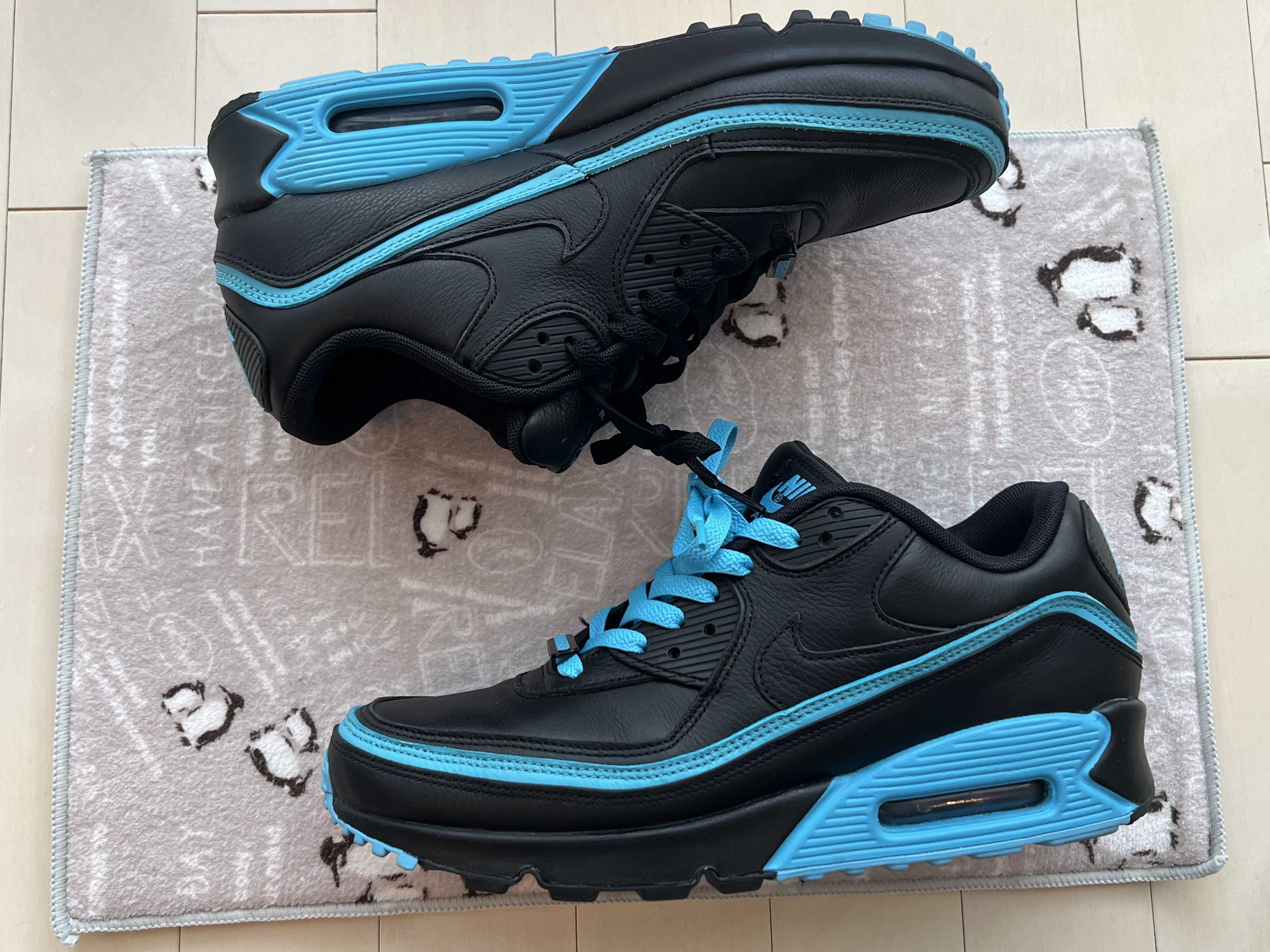UNDEFEATED × Nike Air Max 90 "Black/Blue"