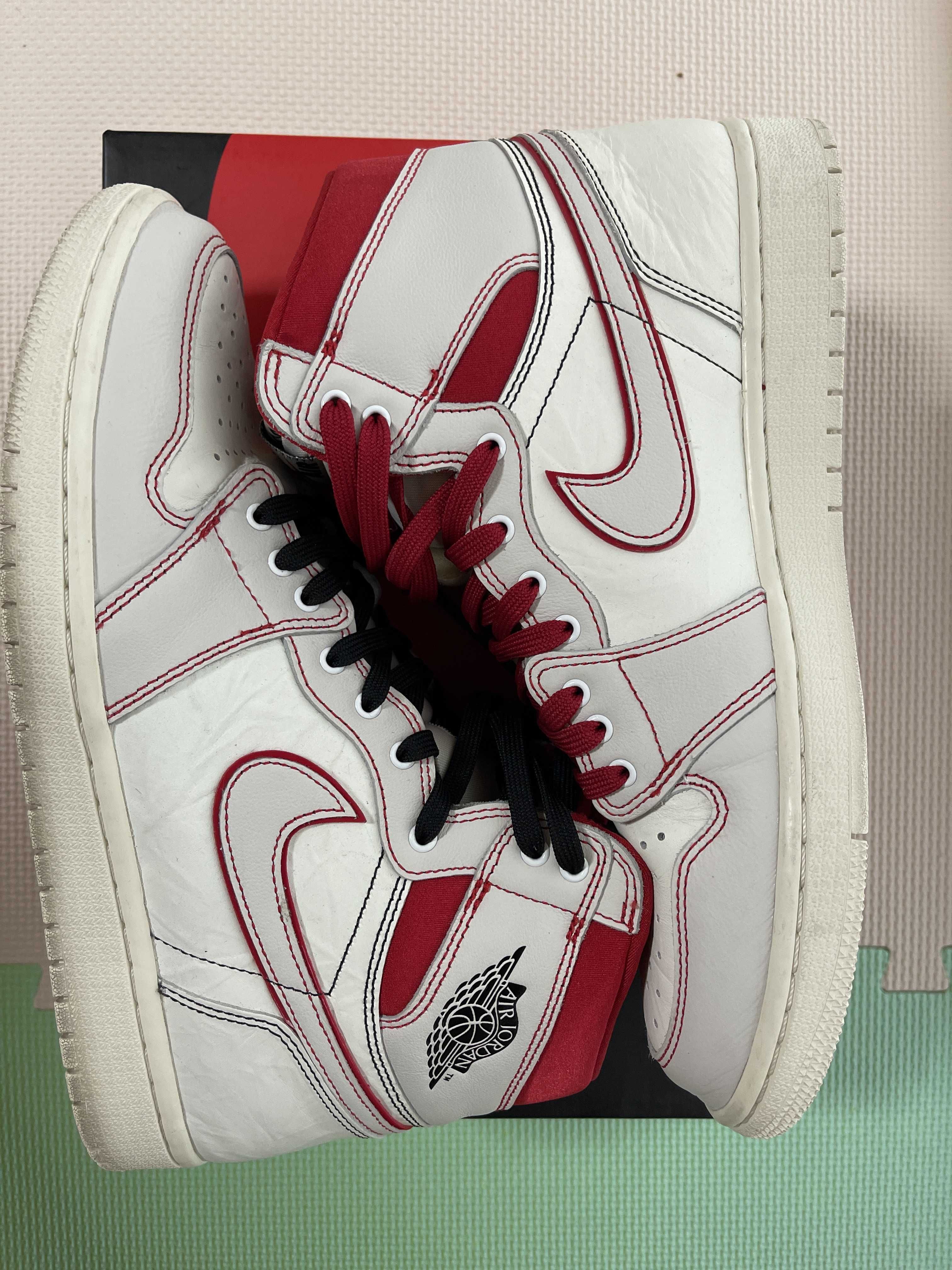 Nike Air Jordan 1 Retro High OG "Sail/University Red"