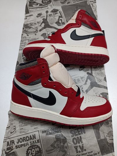 Nike GS Air Jordan 1 High OG "Lost & Found/Chicago"