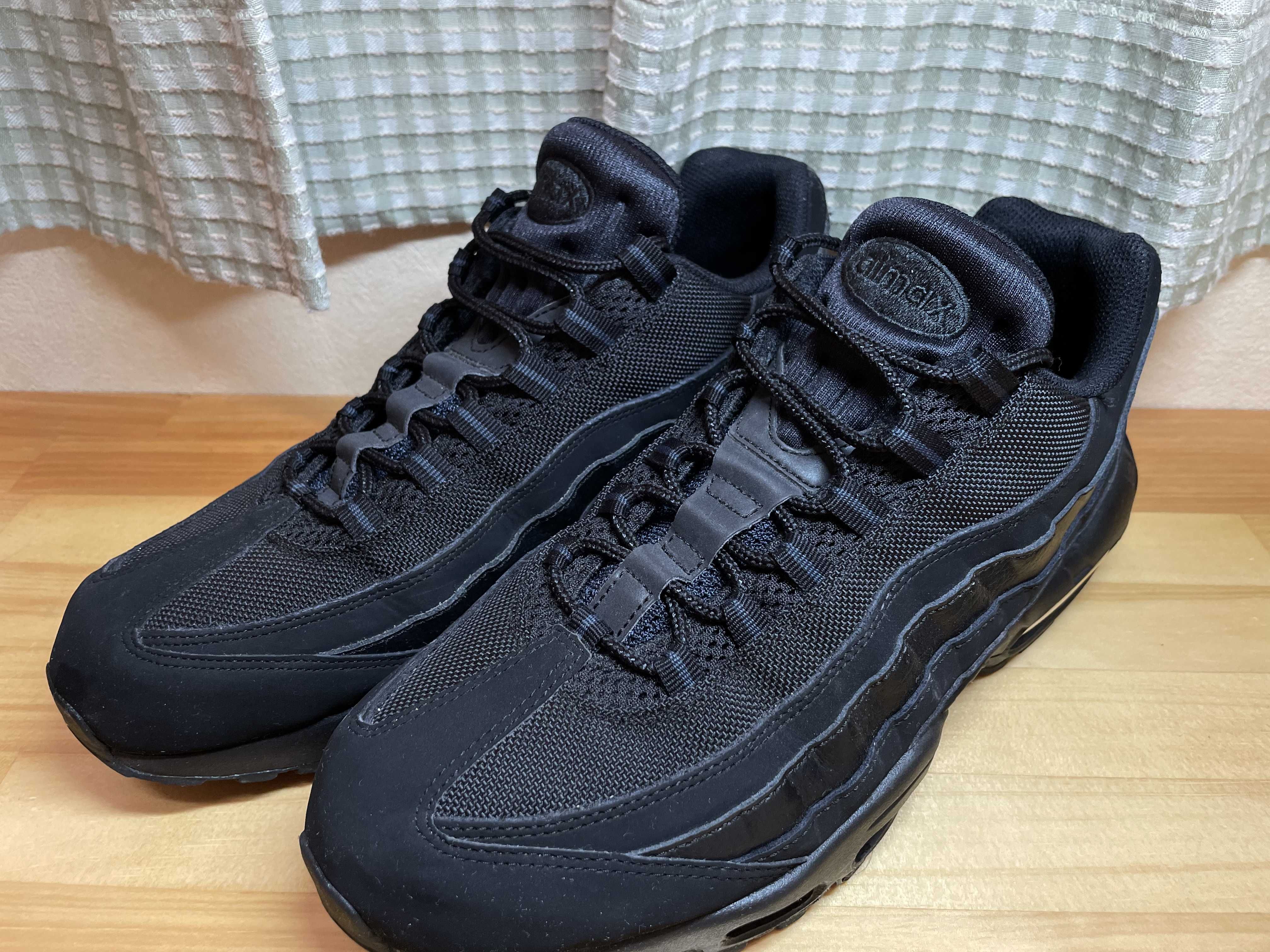 Nike Air Max 95 Essential "Black/Dark Grey/Black"
