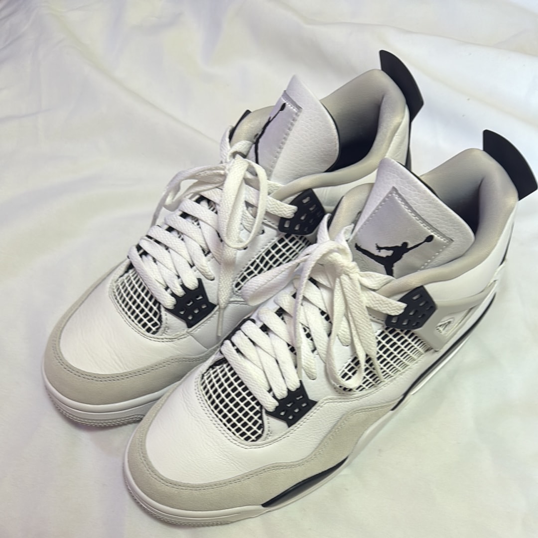 Nike Air Jordan 4 "Military Black"