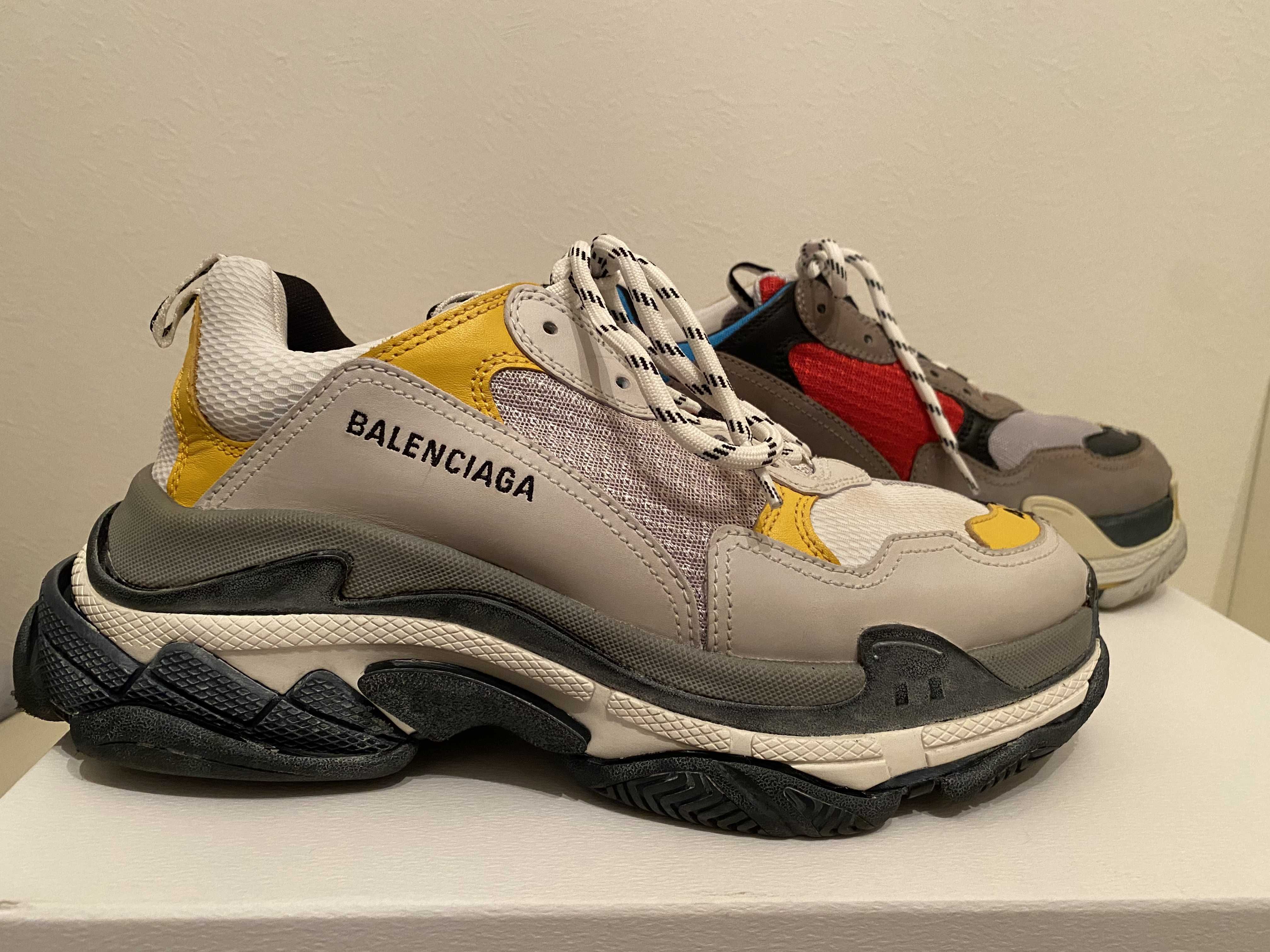 BALENCIAGA Triple S "Black/Red"