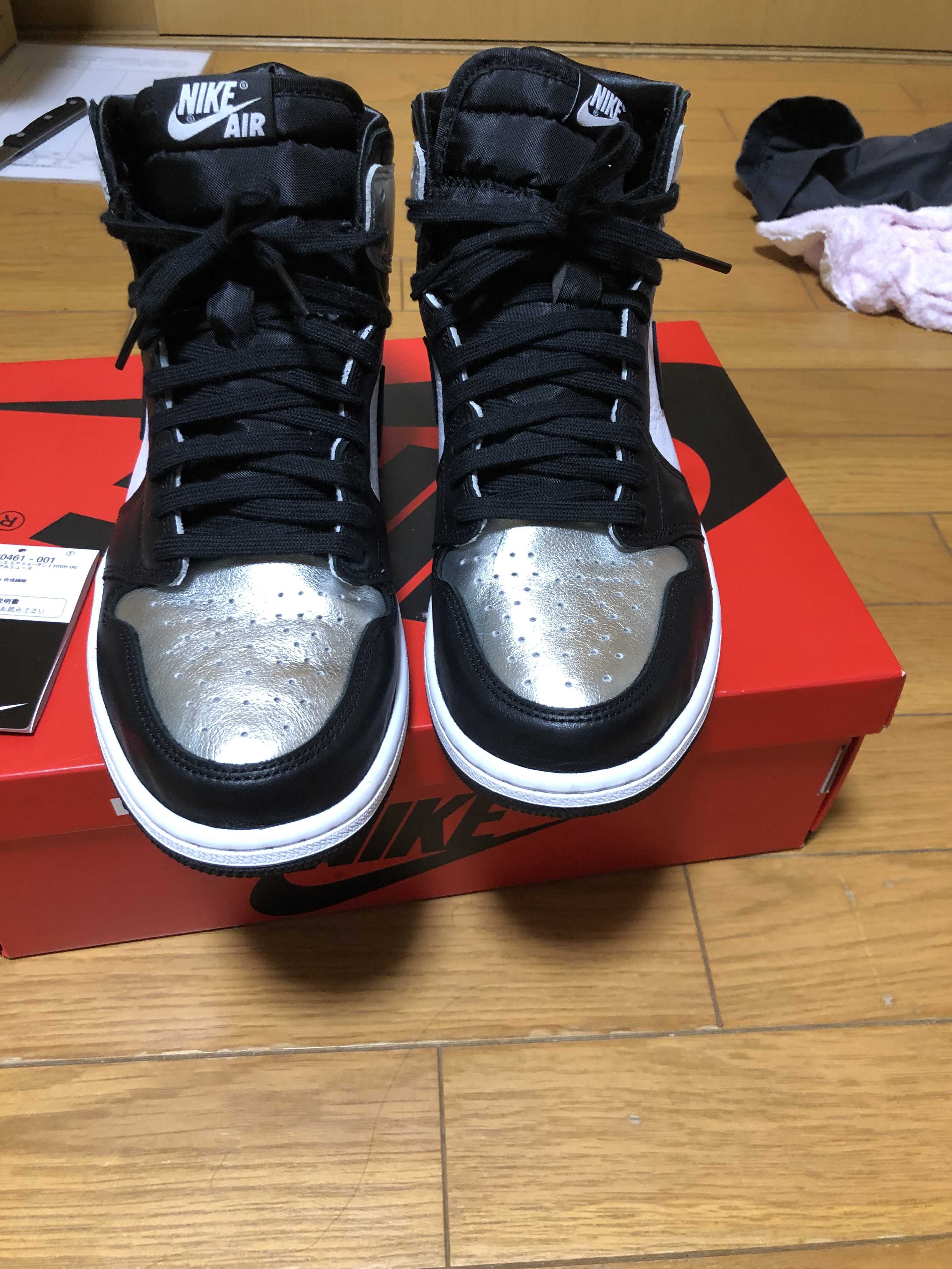 Nike Women's Air Jordan 1 Retro High OG "Silver Toe"