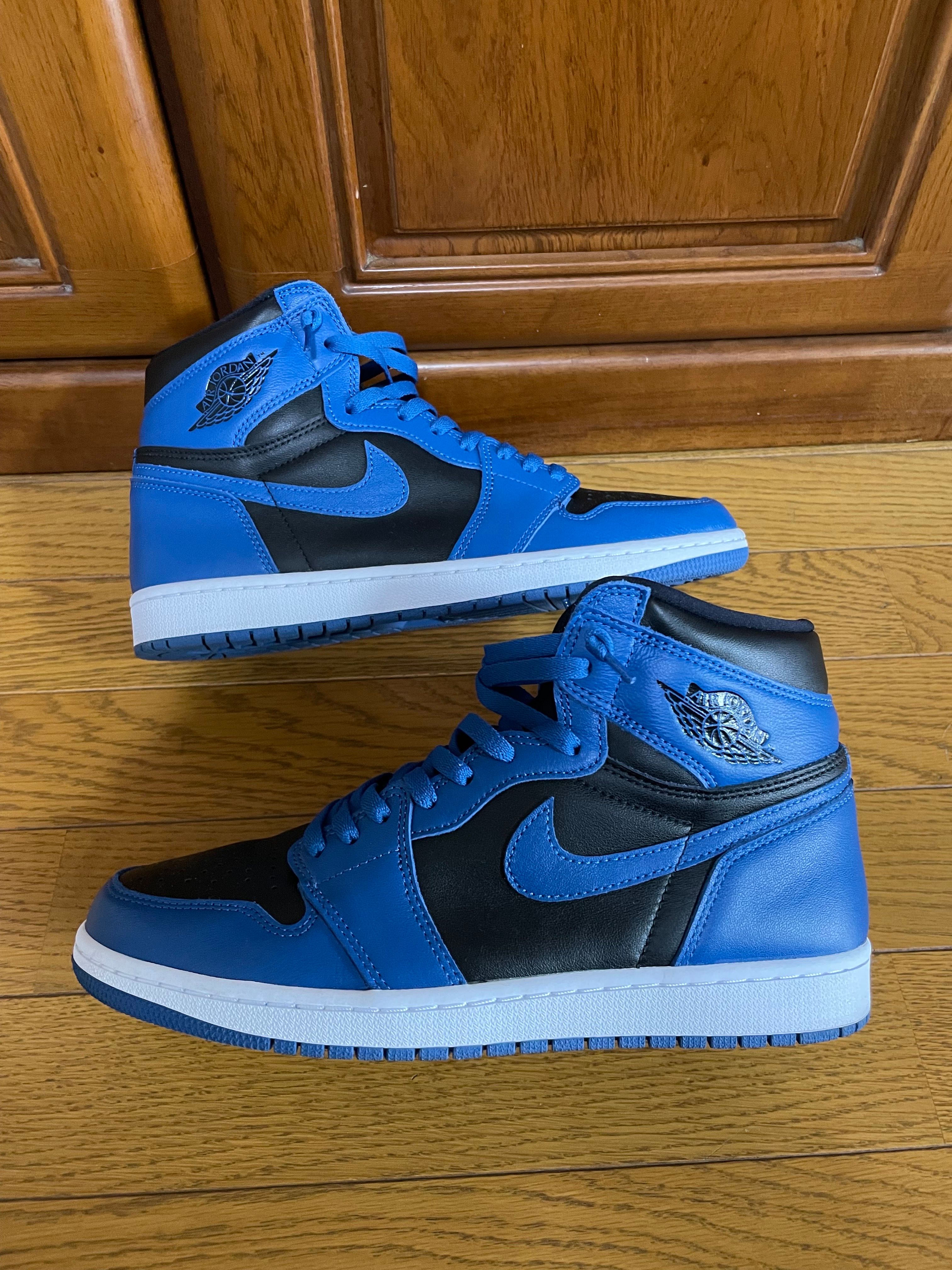 Nike Air Jordan 1 Retro High OG "Dark Marina Blue"