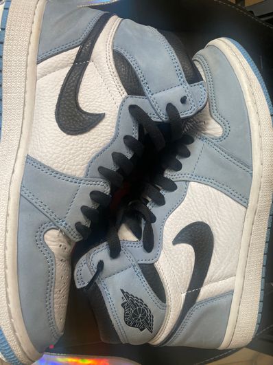 Nike Air Jordan 1 High OG "University Blue"