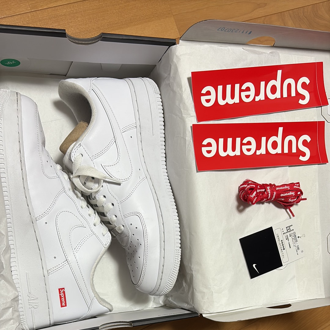 Supreme × Nike Air Force 1 Low "White"