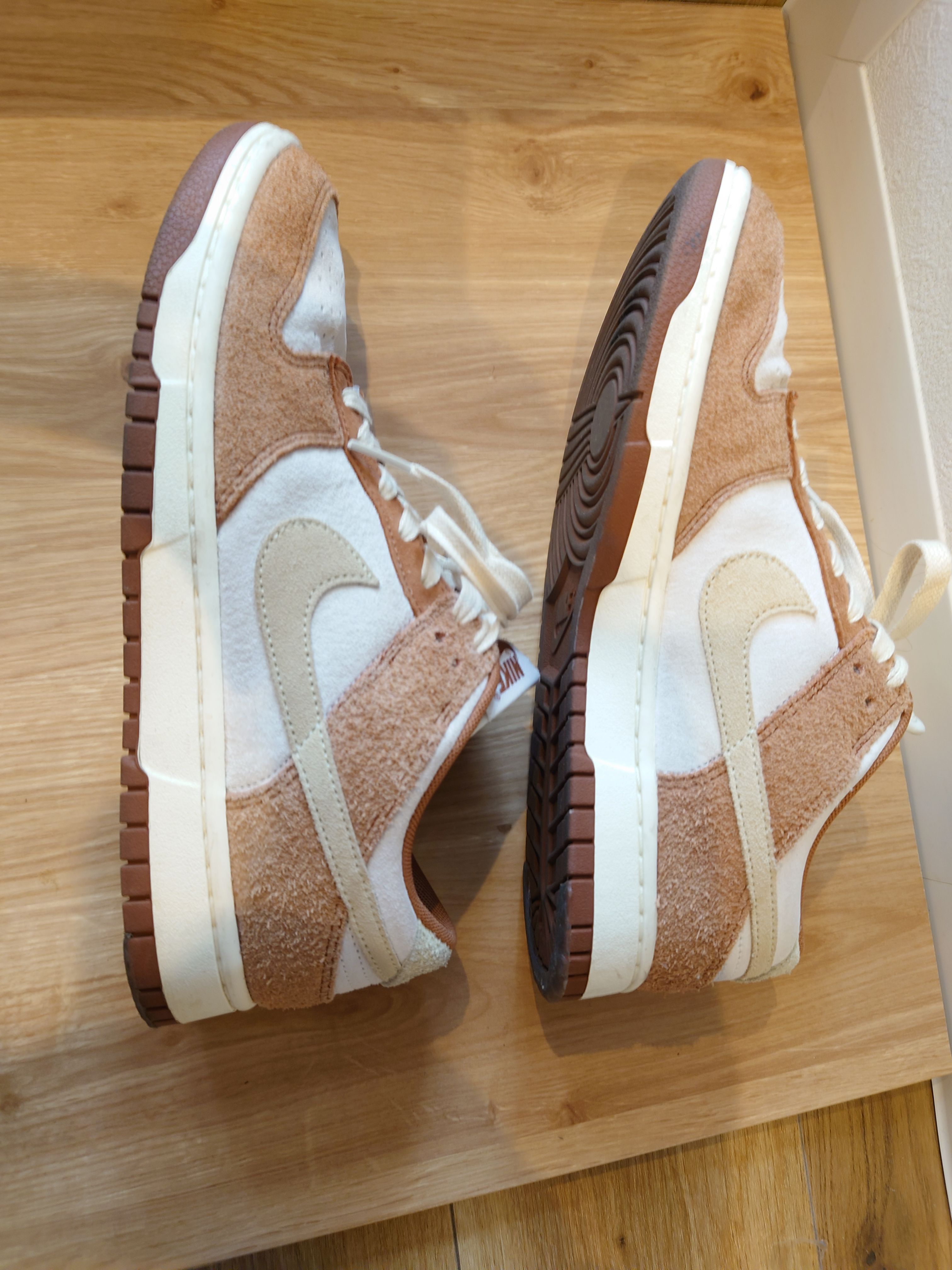 Nike Dunk Low PRM "Medium Curry"