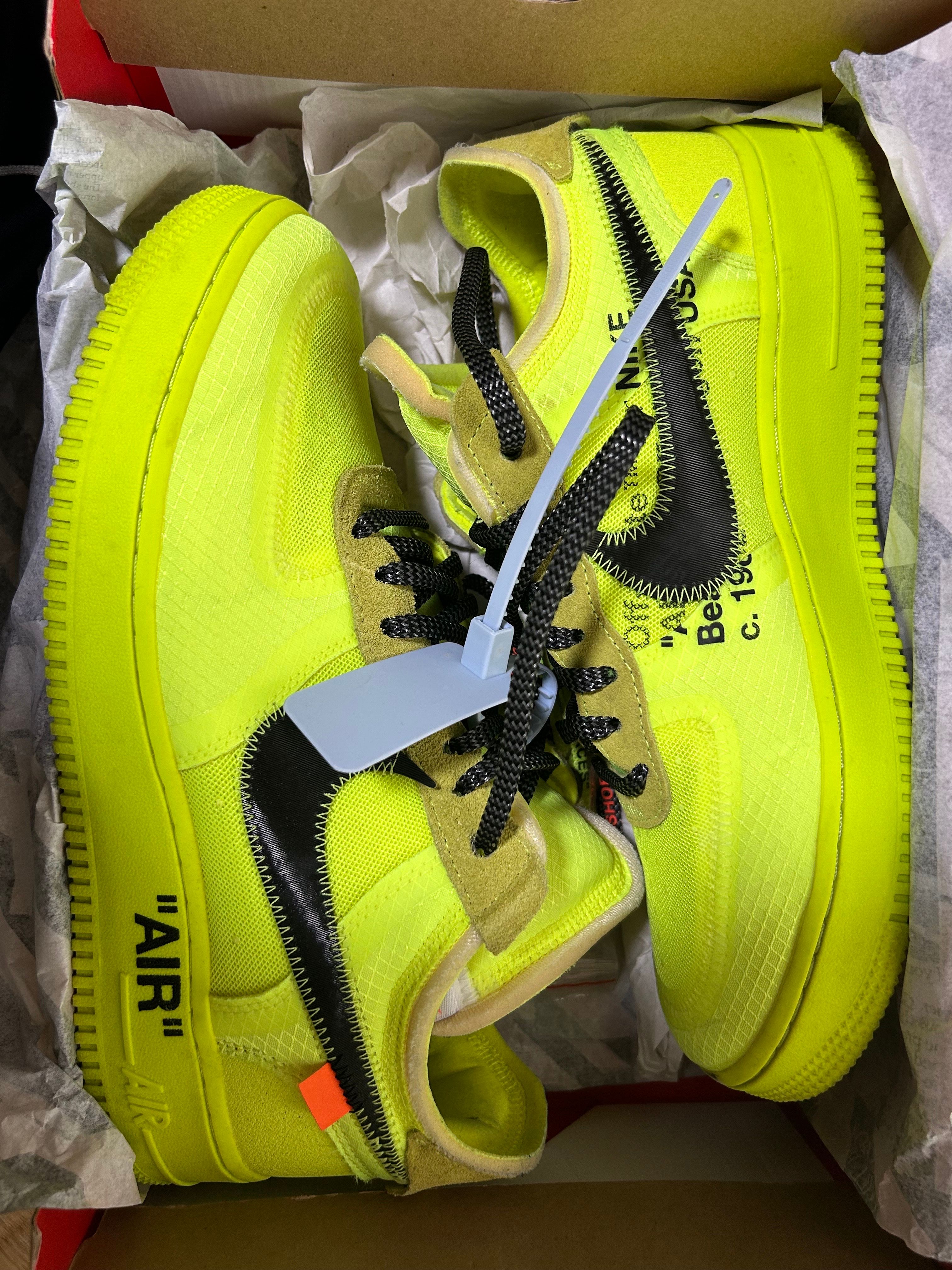 Off-White × Nike Air Force 1 Low "Volt"