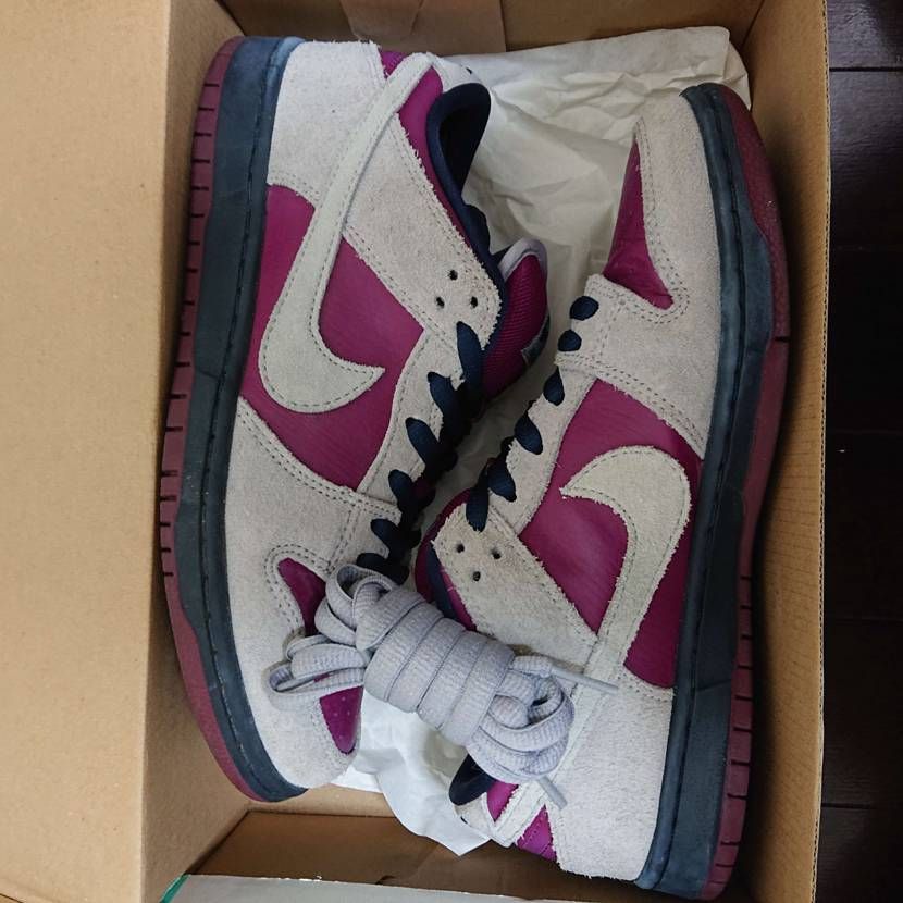 Nike SB Dunk Low Pro "Burgundy/Grey"