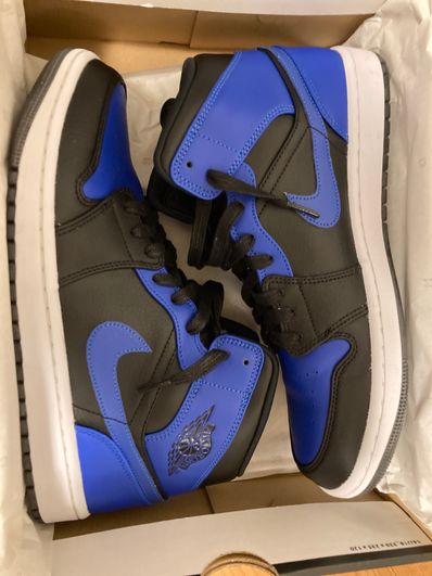 Nike Air Jordan 1 Mid "Hyper Royal"