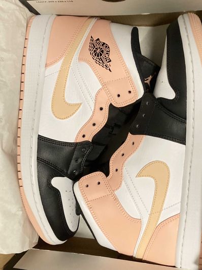 NIKE AIR JORDAN 1 MID "WHITE/BLACK/CRIMSON TINT"