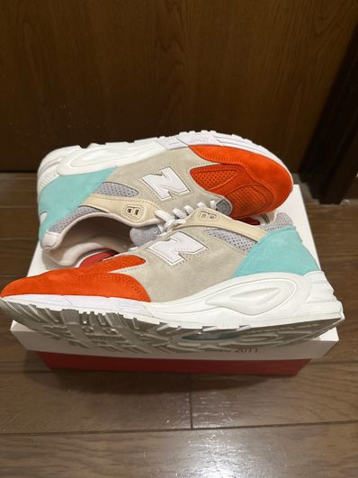 KITH × New Balance 990V2 "Cyclades"