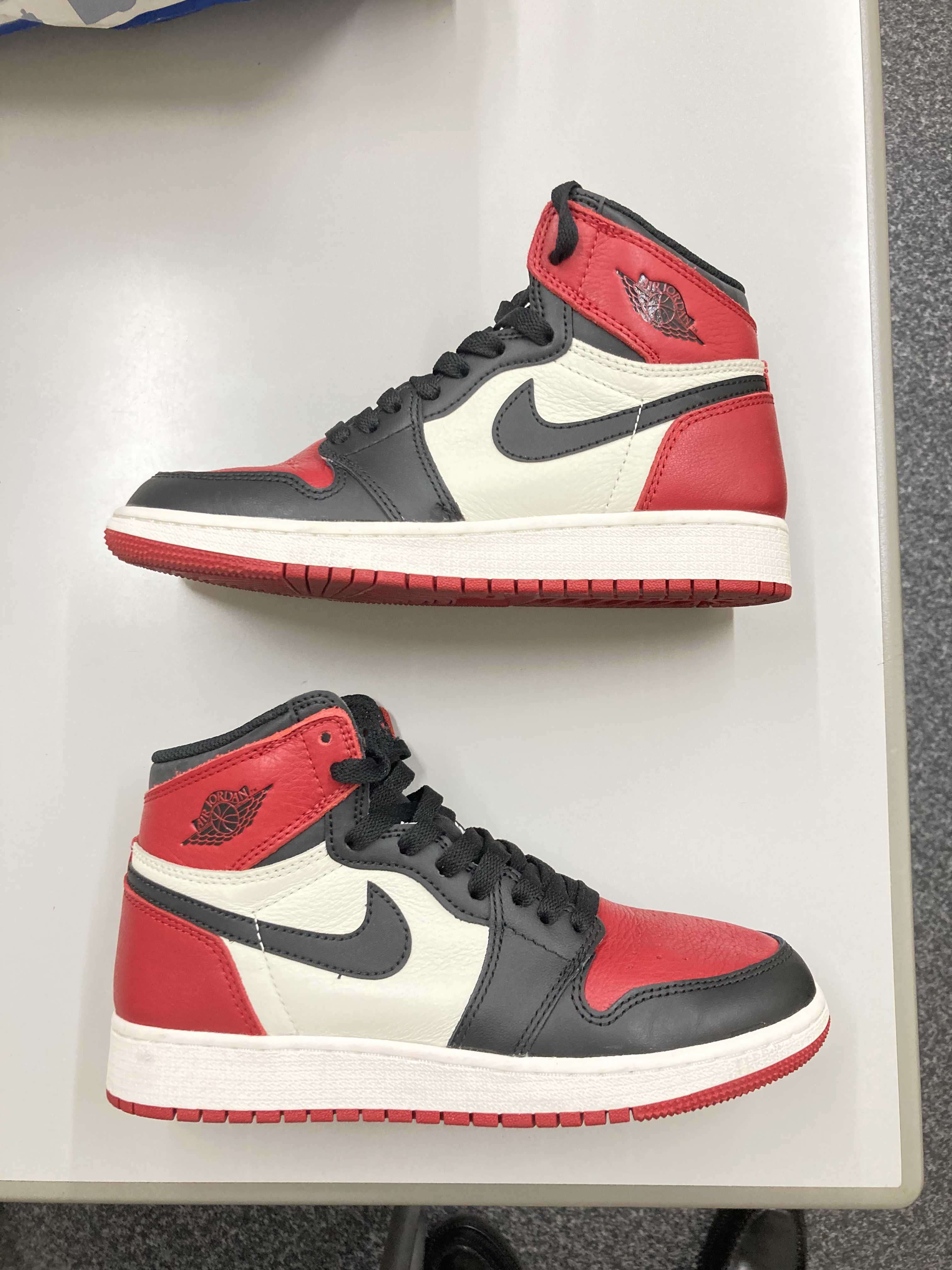 Nike GS Air Jordan 1 Retro High "Bred Toe"