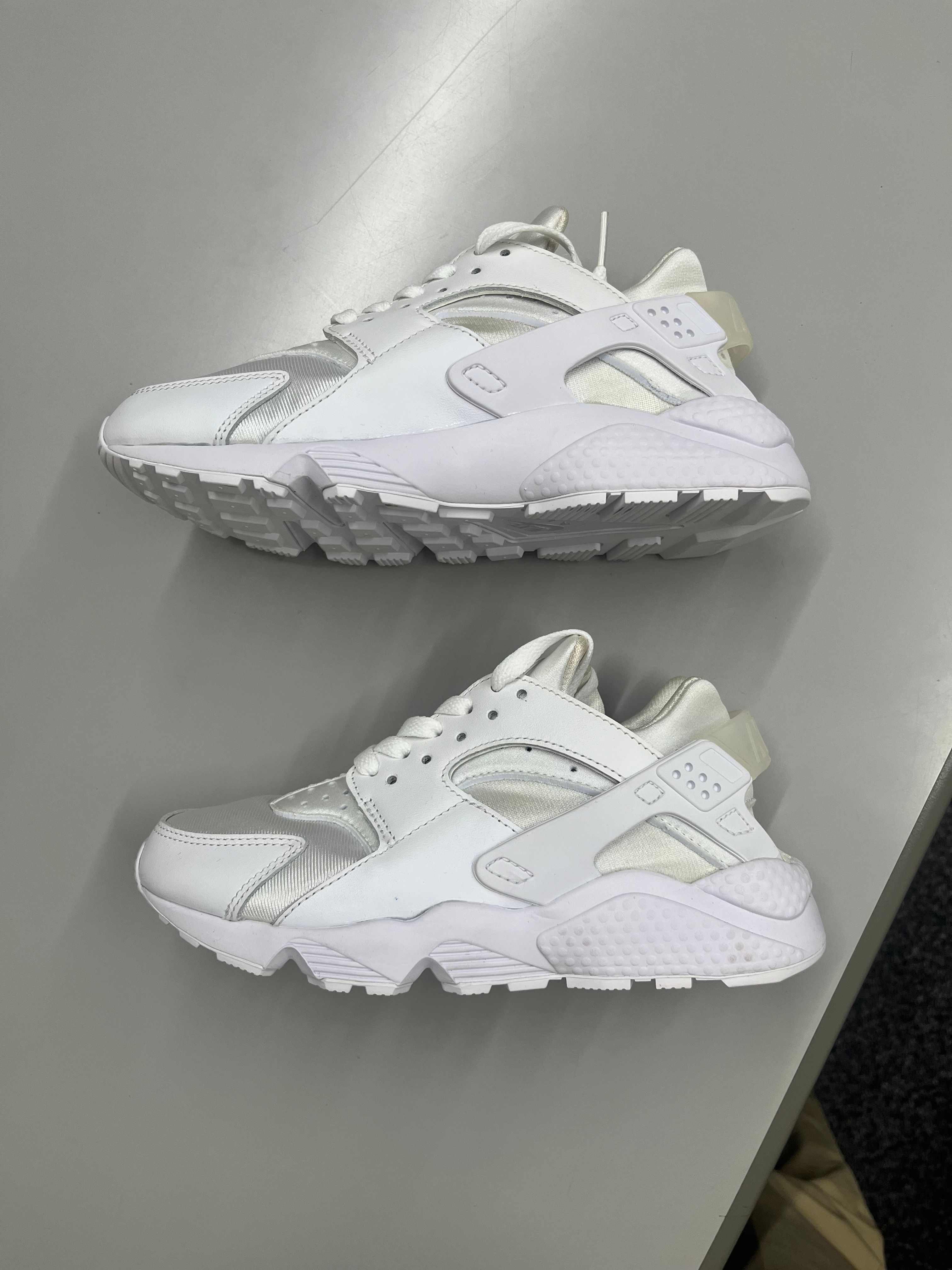 Air Huarache(エアハラチ) 人気の新作/中古通販【スニーカーダンク】
