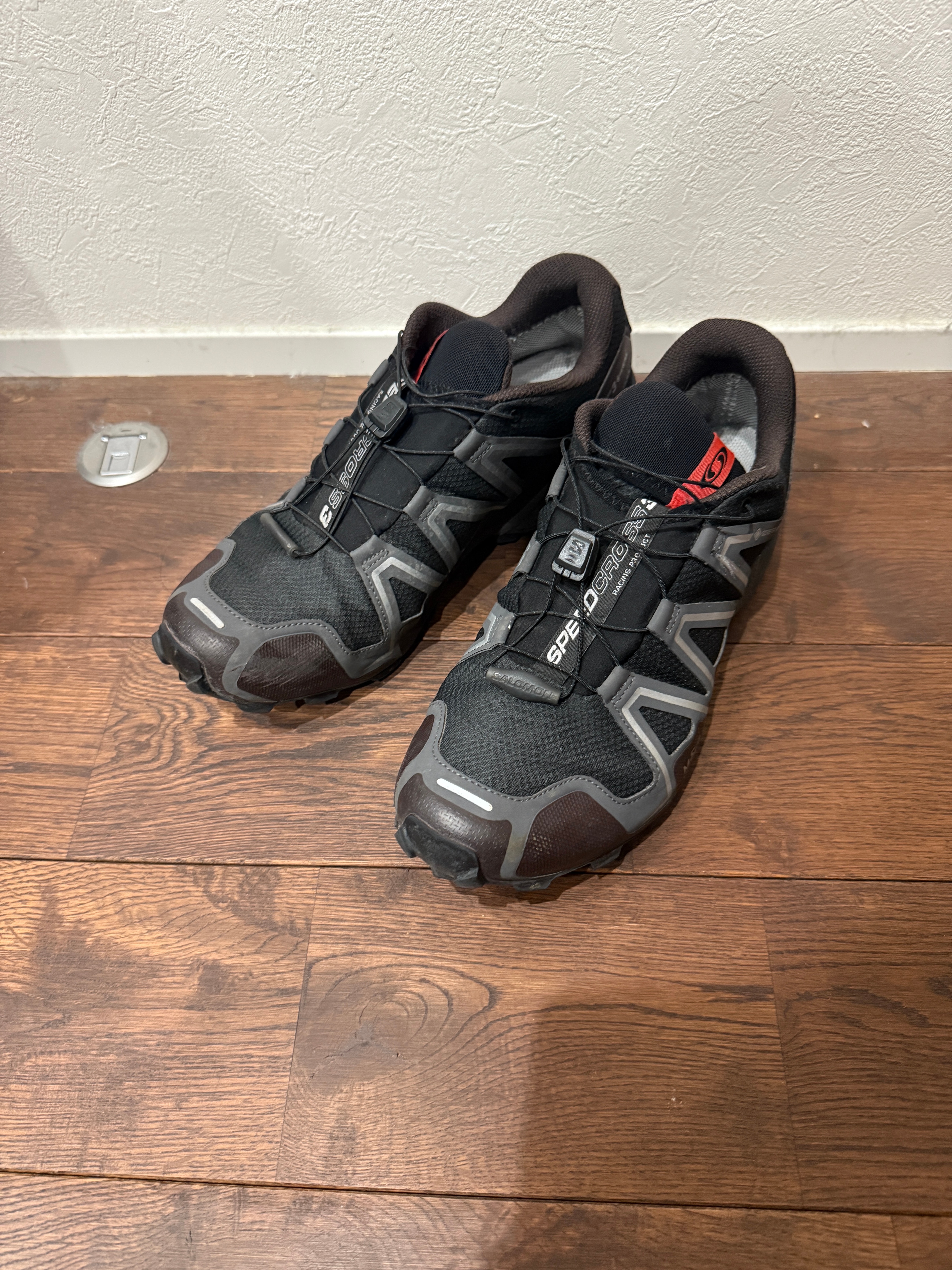 サロモン スピードクロス3 ゴアテックス "ブラック/ファントム/ブラックコーヒー"