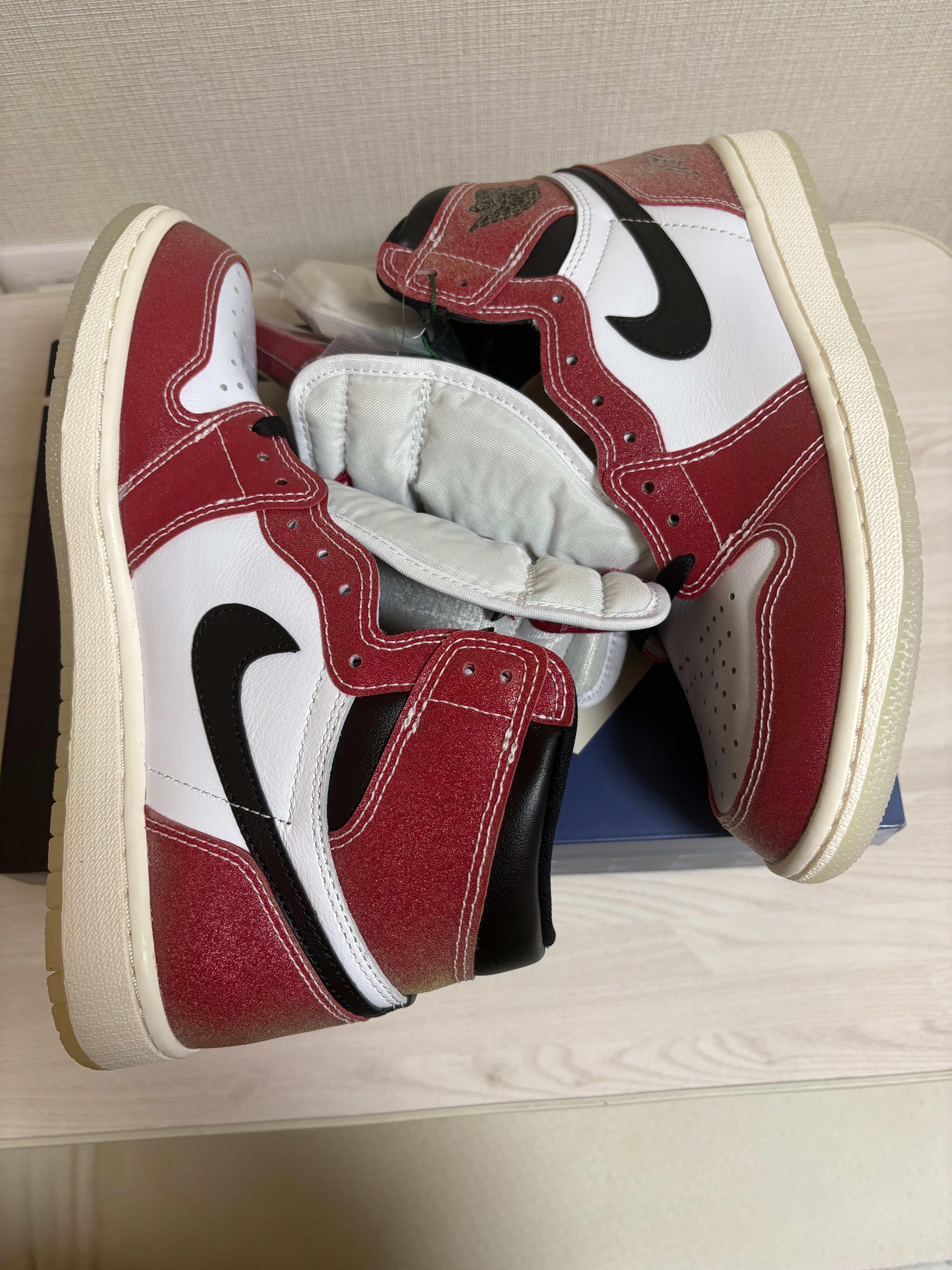 Trophy Room × Nike Air Jordan 1 Retro High "Chicago" (Friends and Family) (Blue Laces)