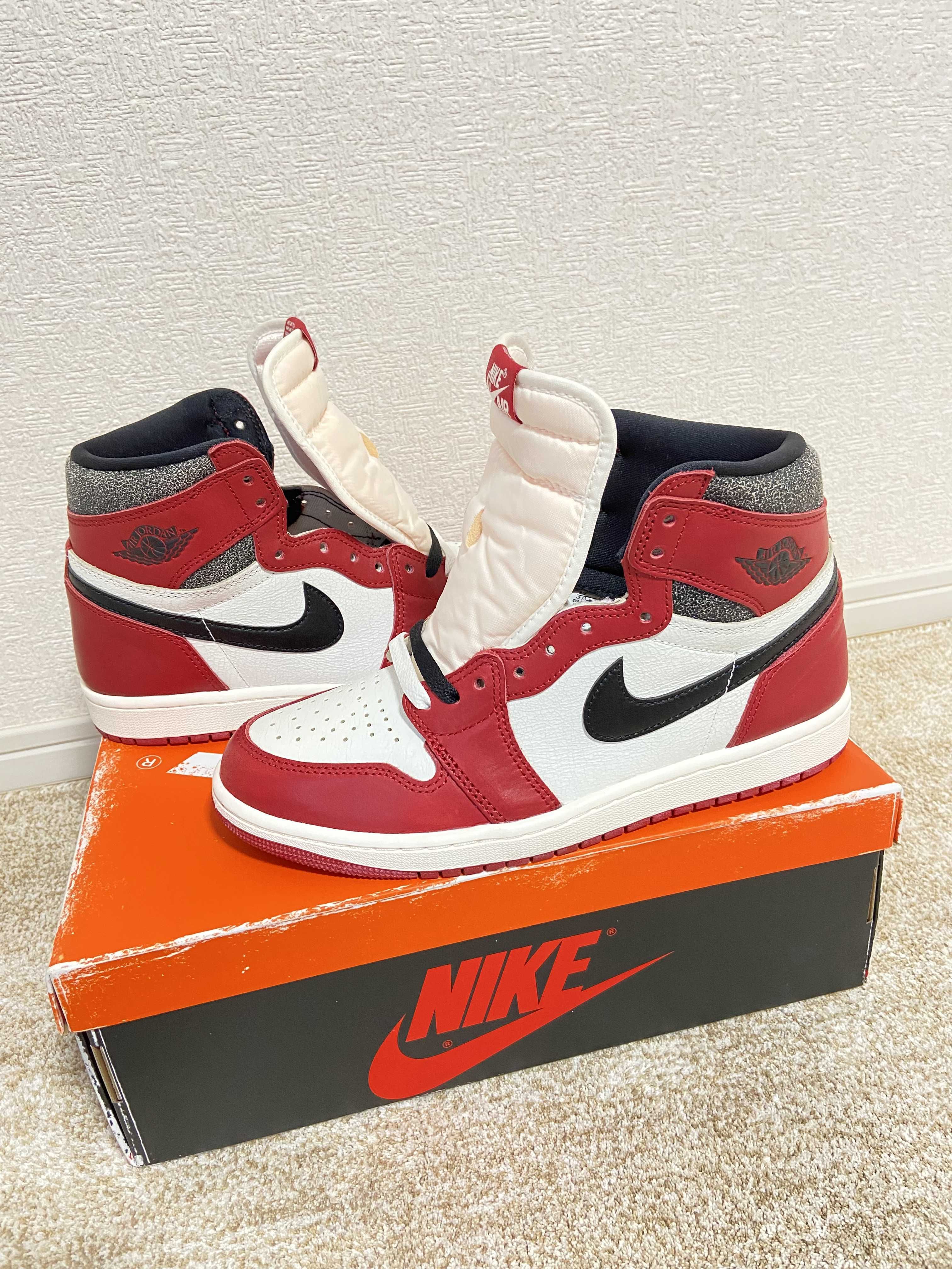 Nike Air Jordan 1 High OG "Lost & Found/Chicago"