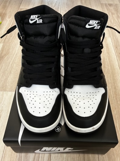 Nike Air Jordan 1 Retro High OG "Black/White"