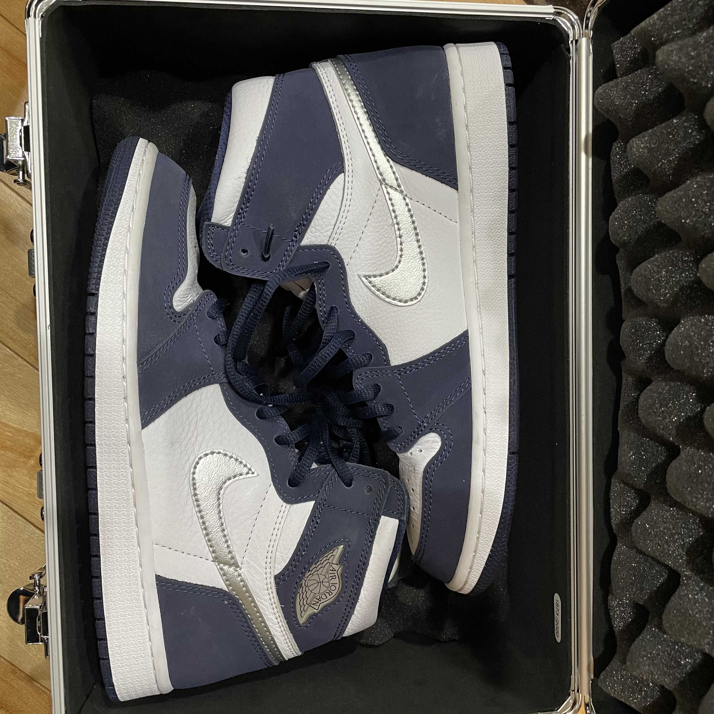 Nike Air Jordan 1 Retro High OG CO.JP "Midnight Navy"(2020)(ブリーフケース付き)