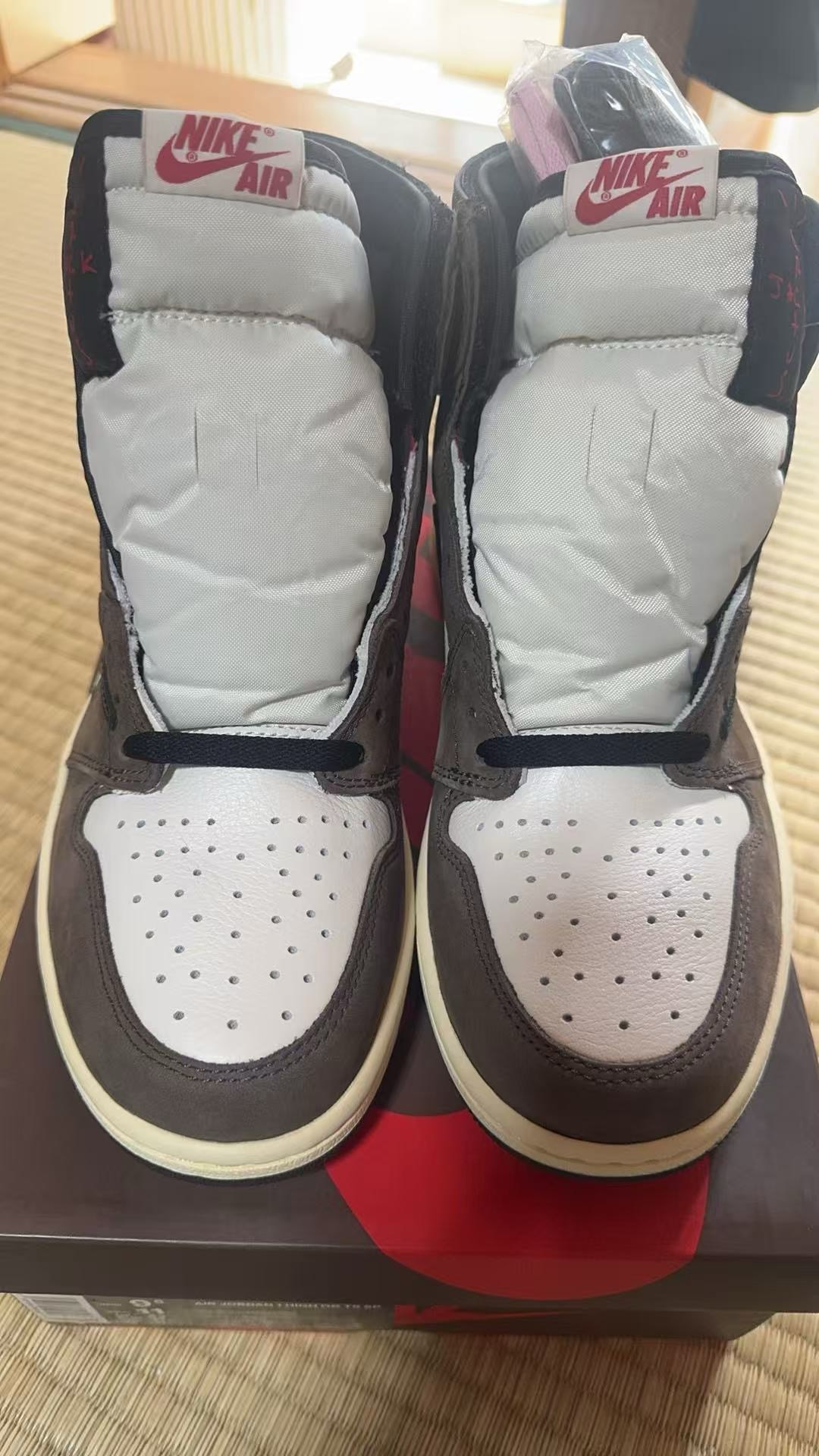 Travis Scott × Nike Air Jordan 1 Retro High OG TS SP "Sail/Dark Mocha"