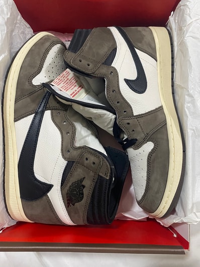 Travis Scott × Nike Air Jordan 1 Retro High OG TS SP "Sail/Dark Mocha"