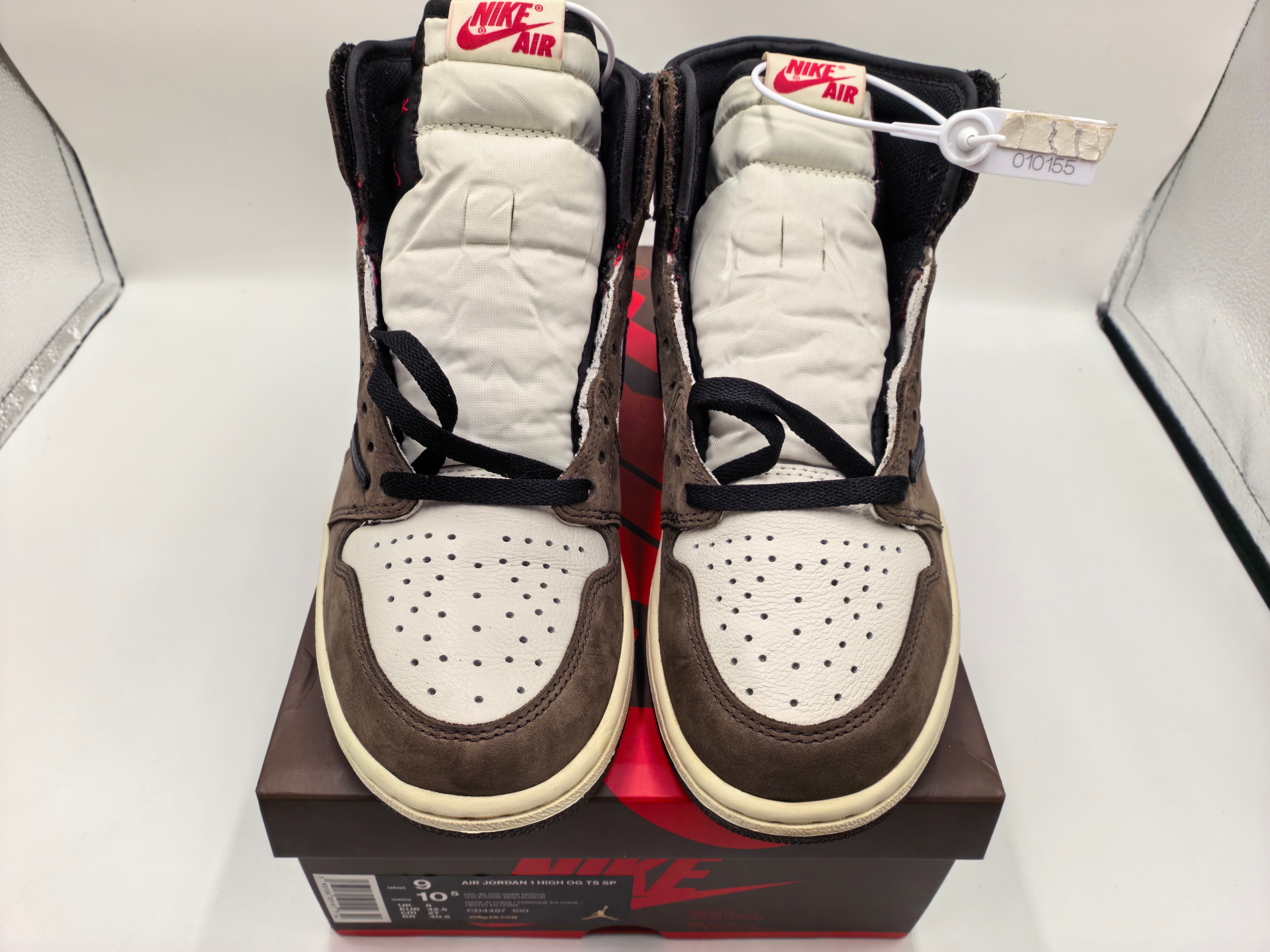 Travis Scott × Nike Air Jordan 1 Retro High OG TS SP "Sail/Dark Mocha"