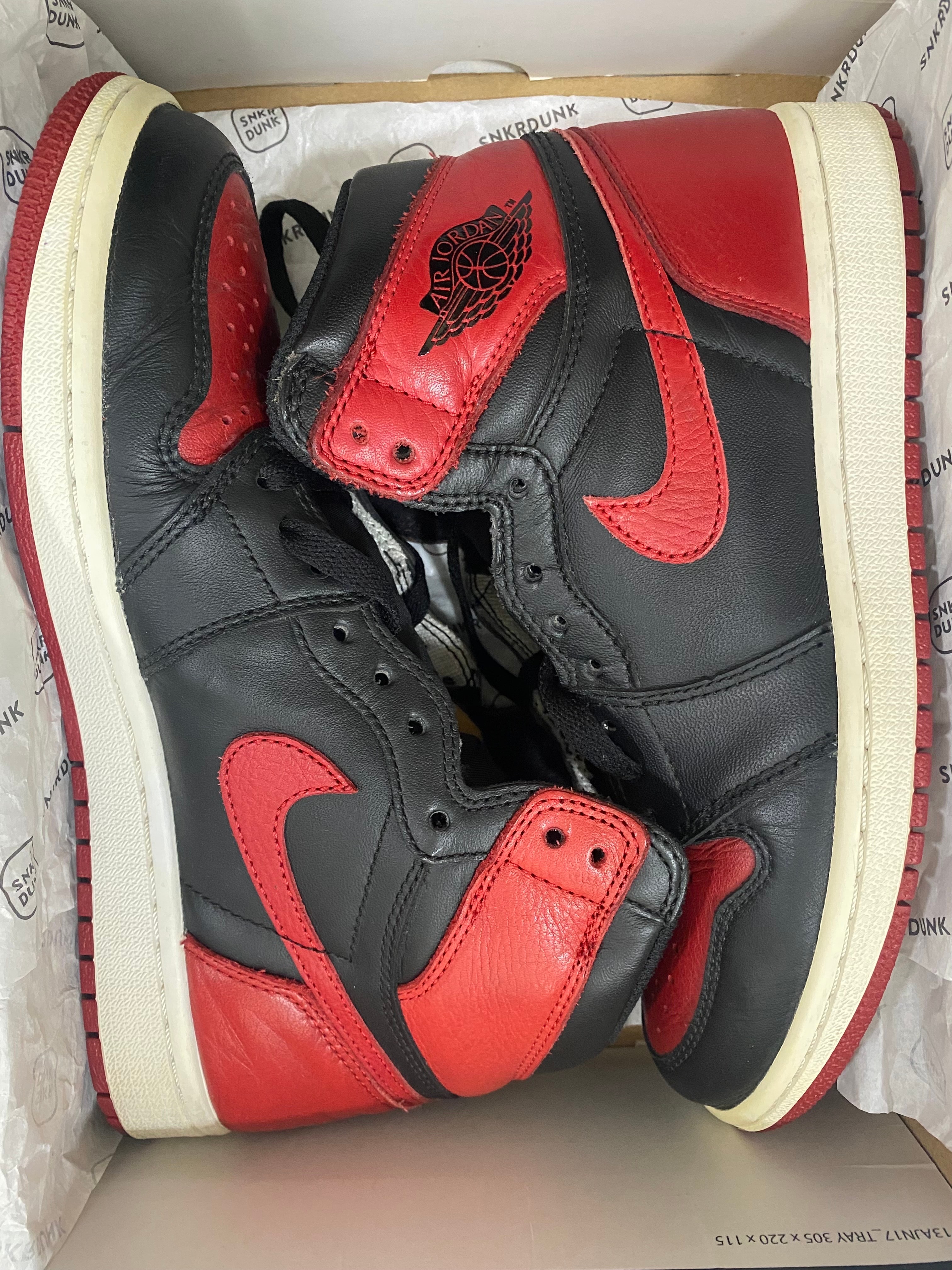 Nike Air Jordan 1 Retro High OG "Bred/Banned"