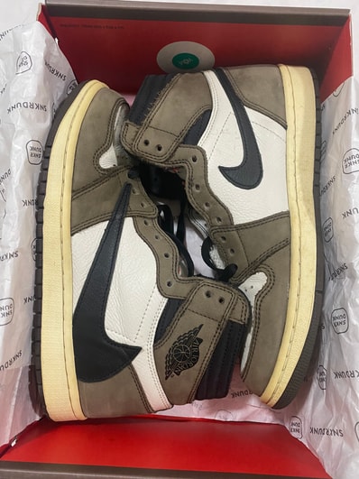 Travis Scott × Nike Air Jordan 1 Retro High OG TS SP "Sail/Dark Mocha"