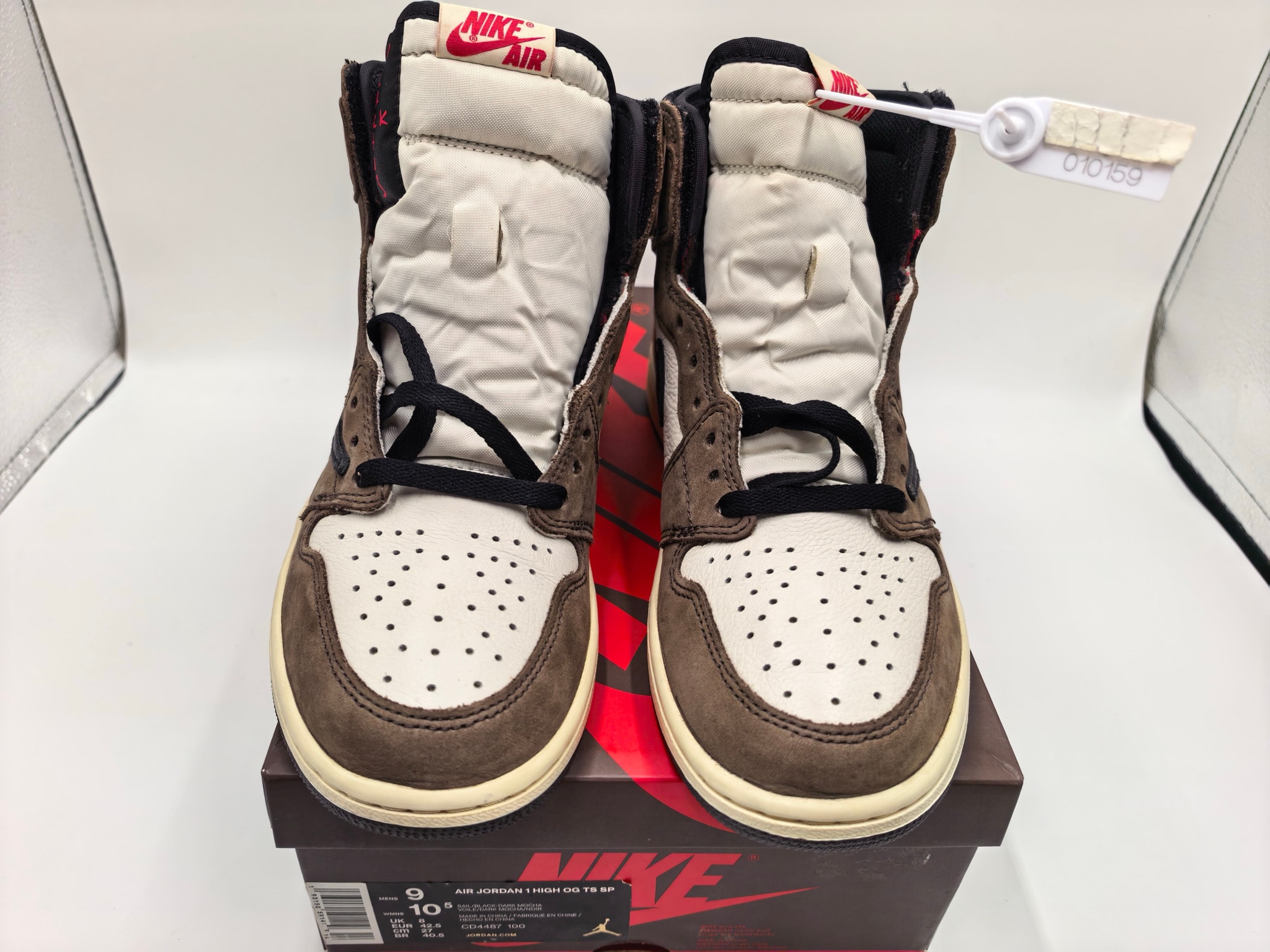 Travis Scott × Nike Air Jordan 1 Retro High OG TS SP "Sail/Dark Mocha"