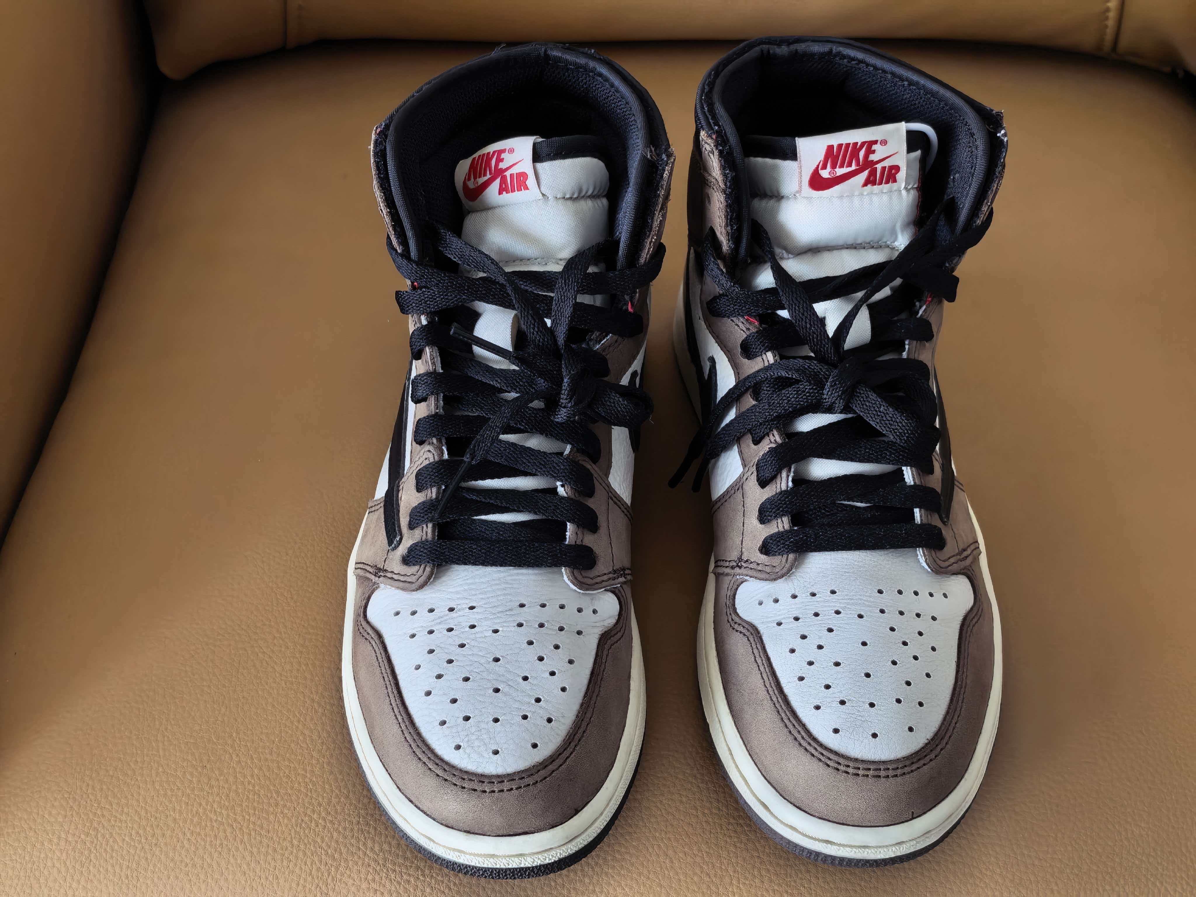 Travis Scott × Nike Air Jordan 1 Retro High OG TS SP "Sail/Dark Mocha"