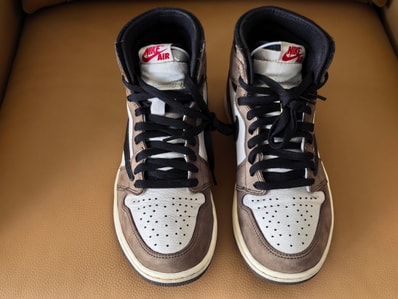 Travis Scott × Nike Air Jordan 1 Retro High OG TS SP "Sail/Dark Mocha"