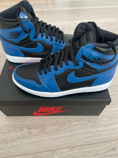 Nike Air Jordan 1 Retro High OG "Dark Marina Blue"