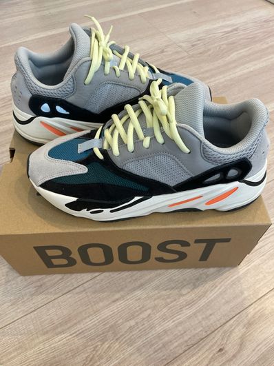 adidas YEEZY Boost 700 "Wave Runner"