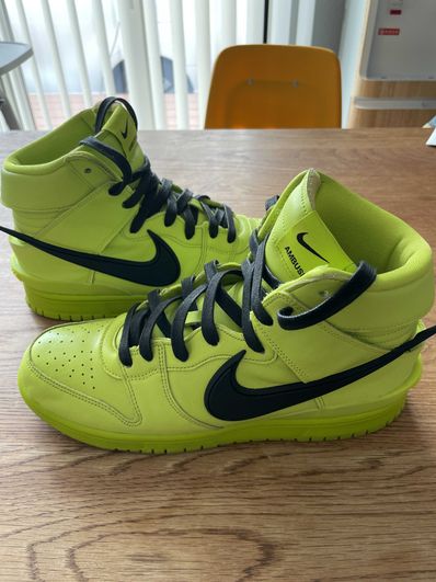 AMBUSH × NIKE DUNK HIGH "FLASH LIME"