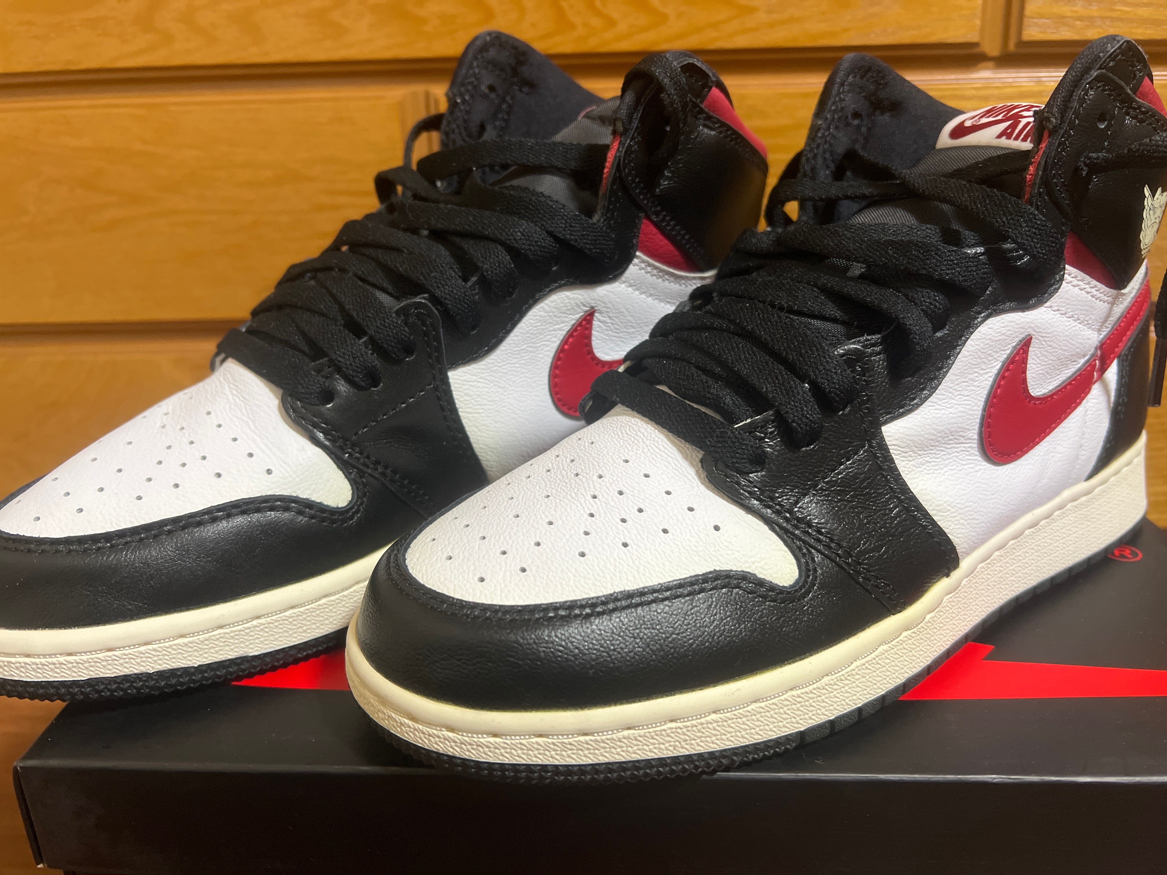 Nike GS Air Jordan 1 Retro High "Black Gym Red"